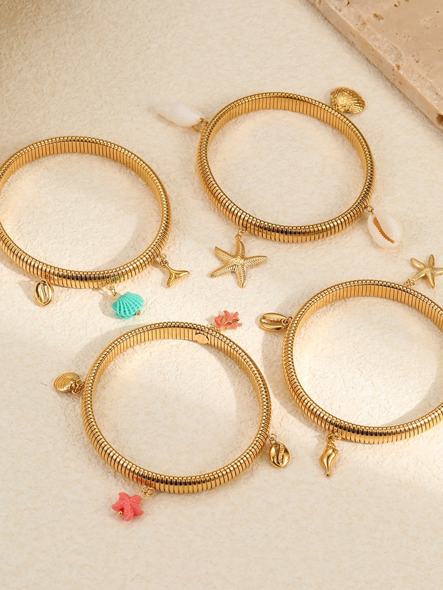 OCEANIC STYLE BANGLEE