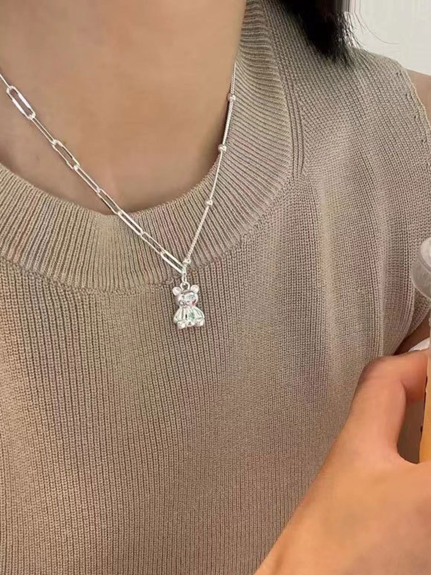 BEAR PENDANT NECKLACE