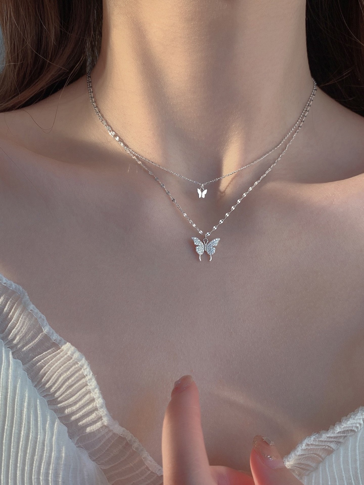 DOUBLE BUTTERFLY NECKLACE