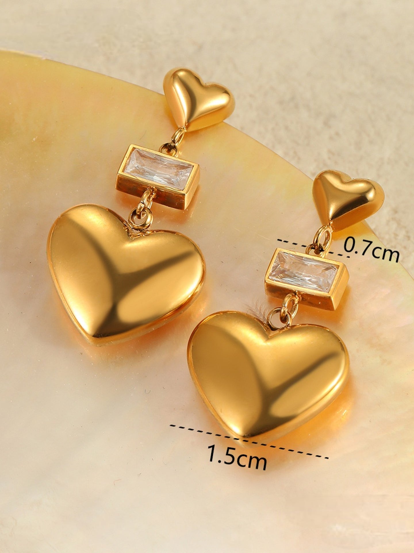 HEART PENDANT EARRINGS