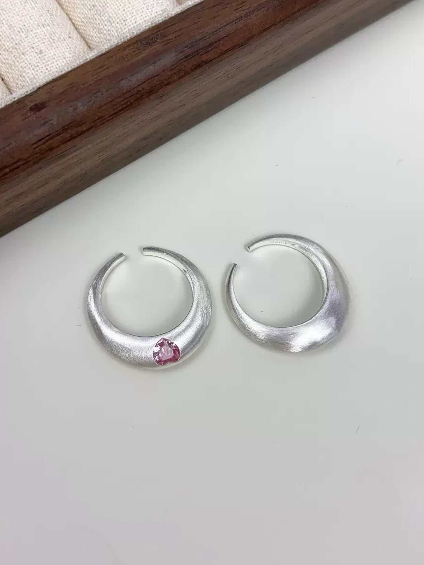 MATTE MOON HEART