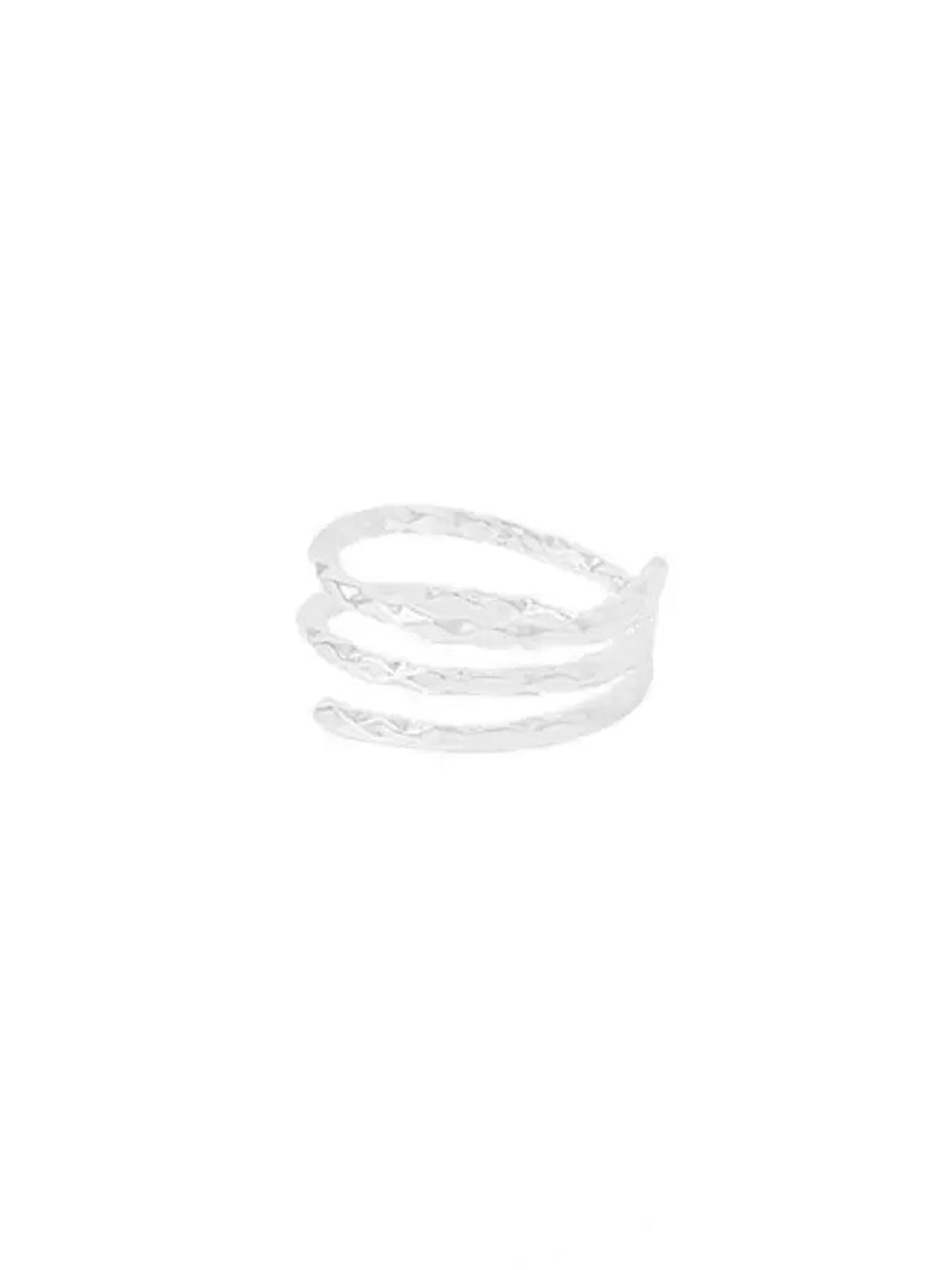 TWISTED DESIGN RING