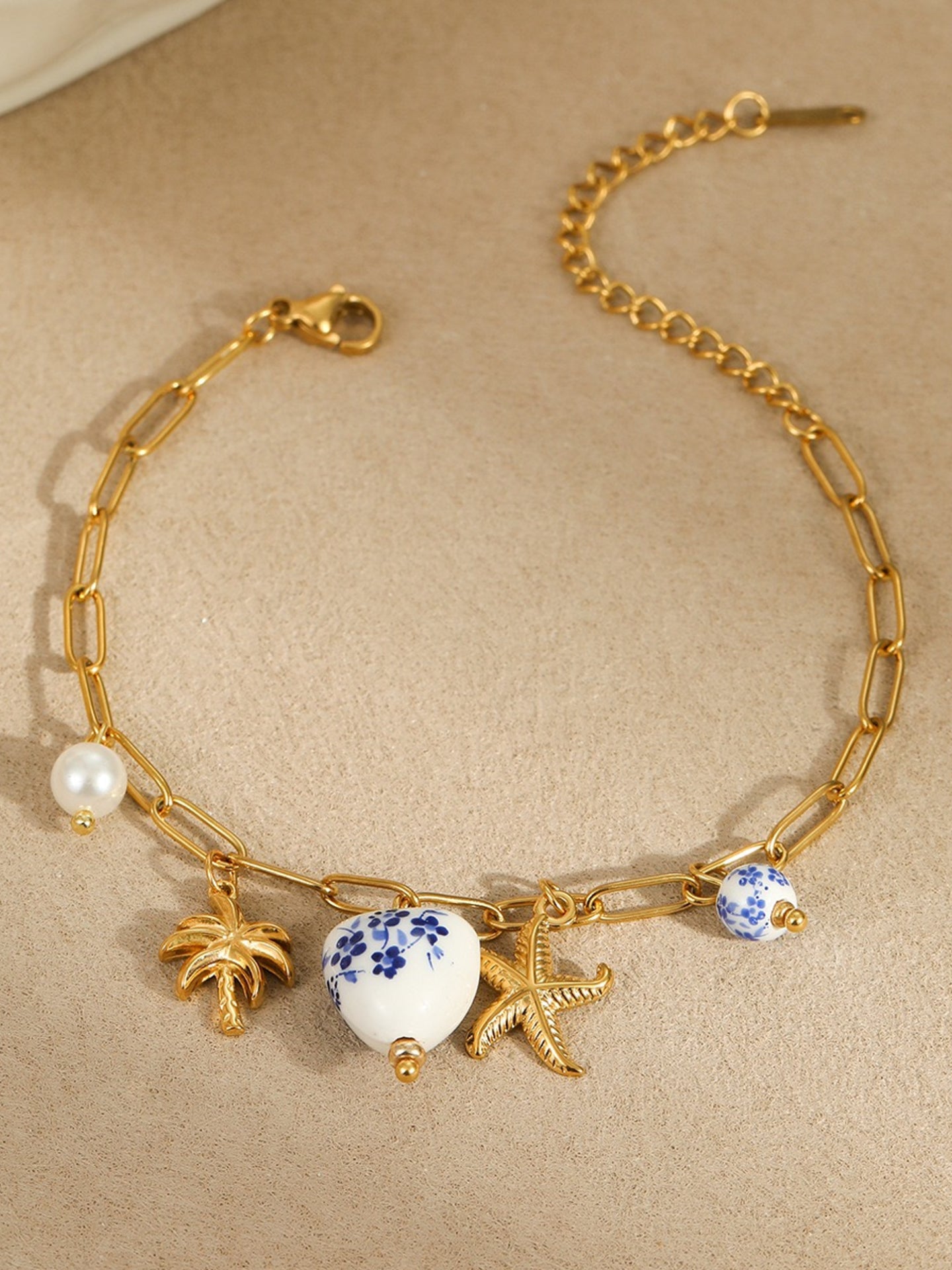 BEACH FRINGE NECKLACE