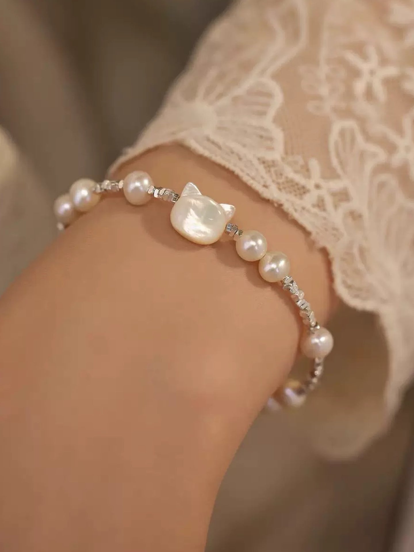 CAT PEARL BRACELET