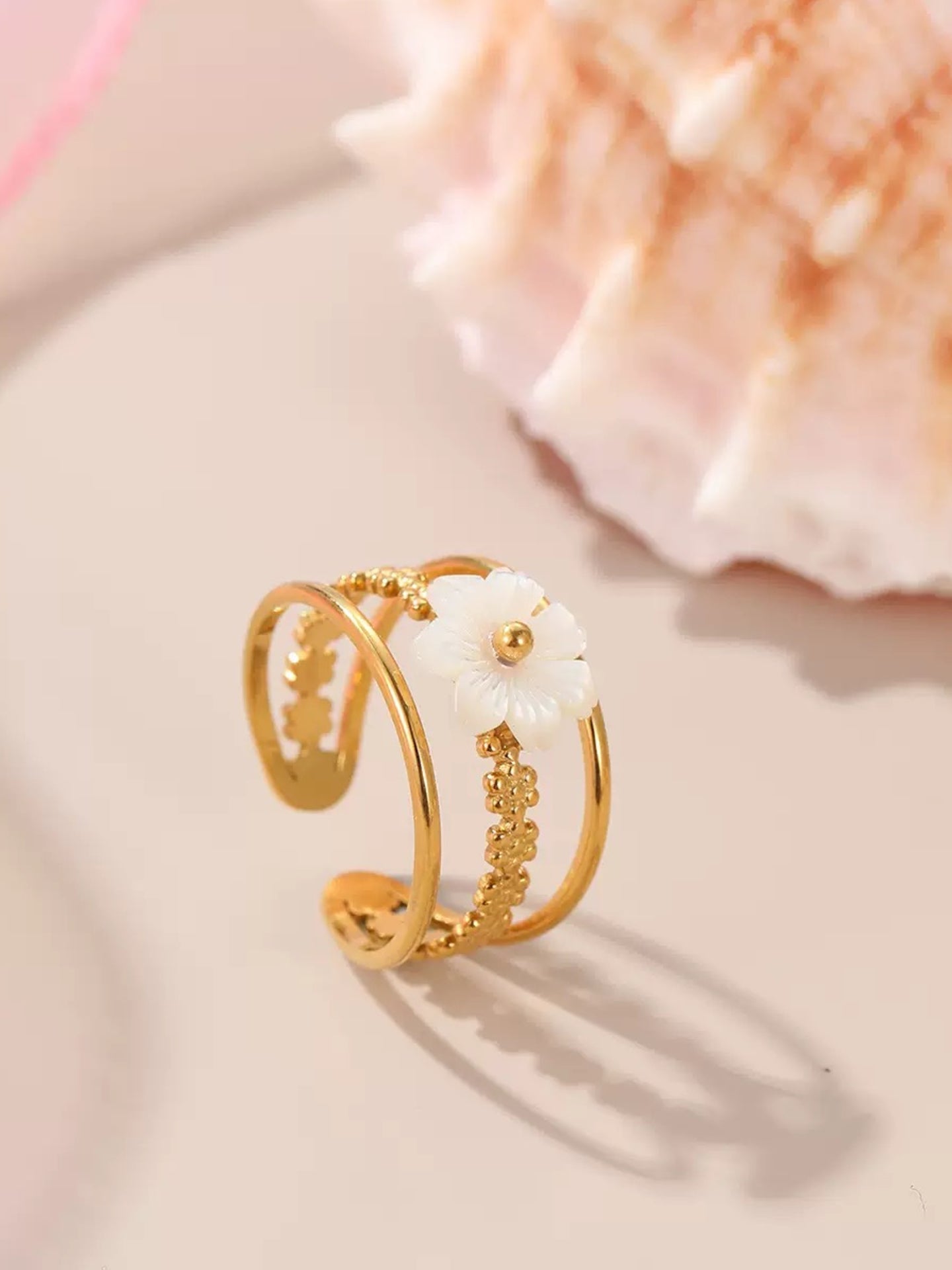FLORAL RING