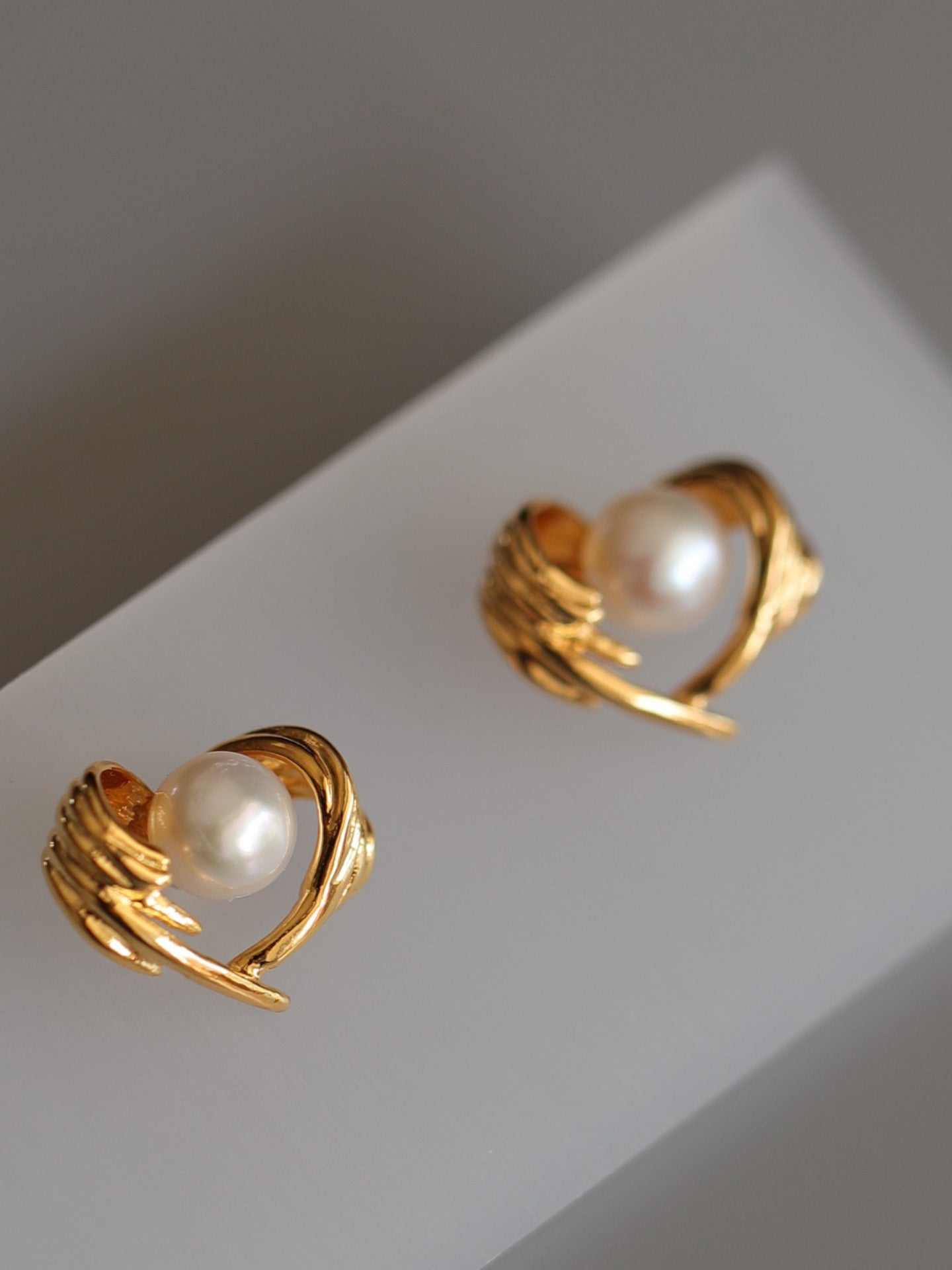 PEARL HEART EARRINGS