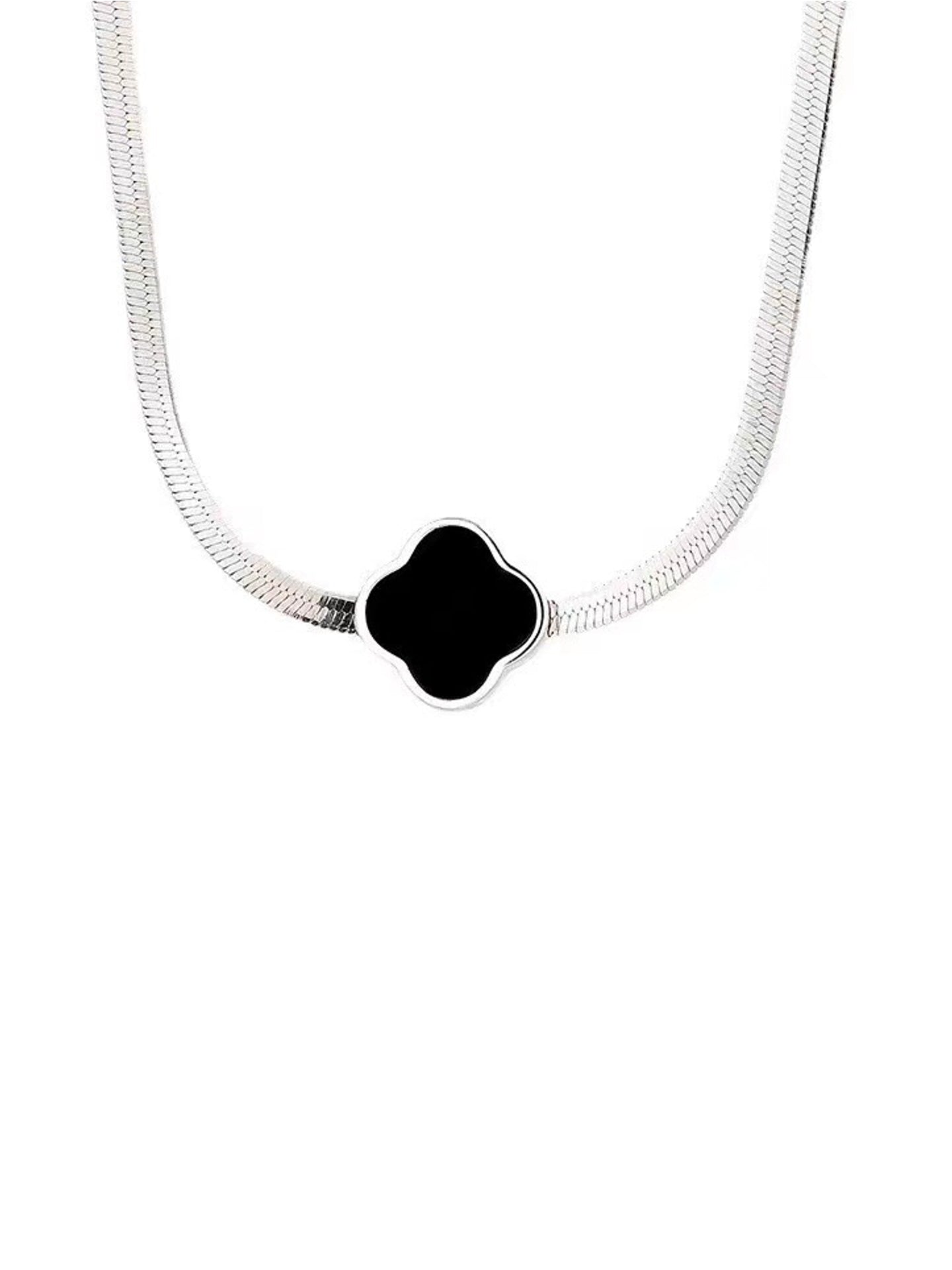 FOUR-LEAF NECKLACE