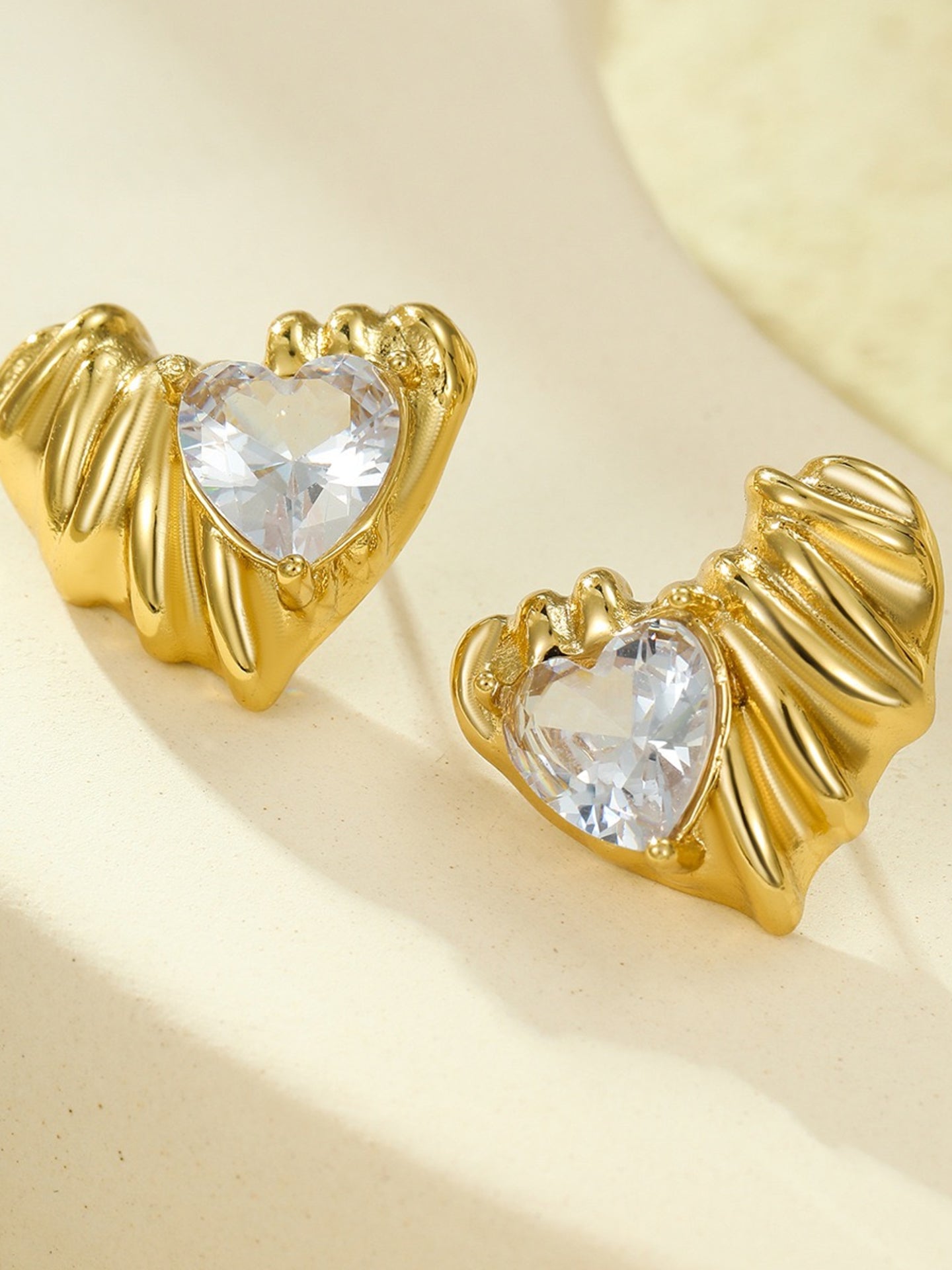 ZIRCON HEART EARRINGS