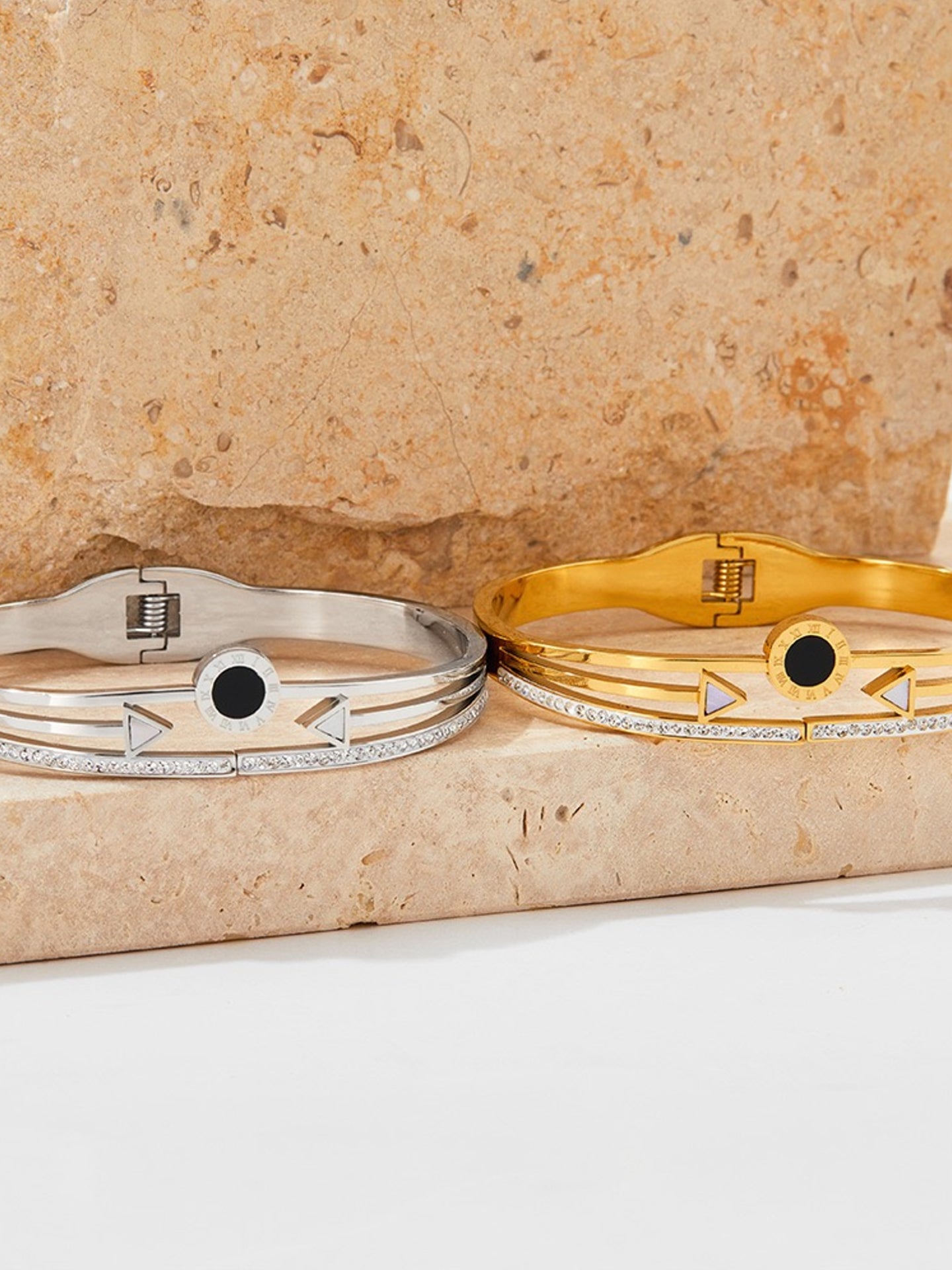 ROMAN NUMERAL BRACELET