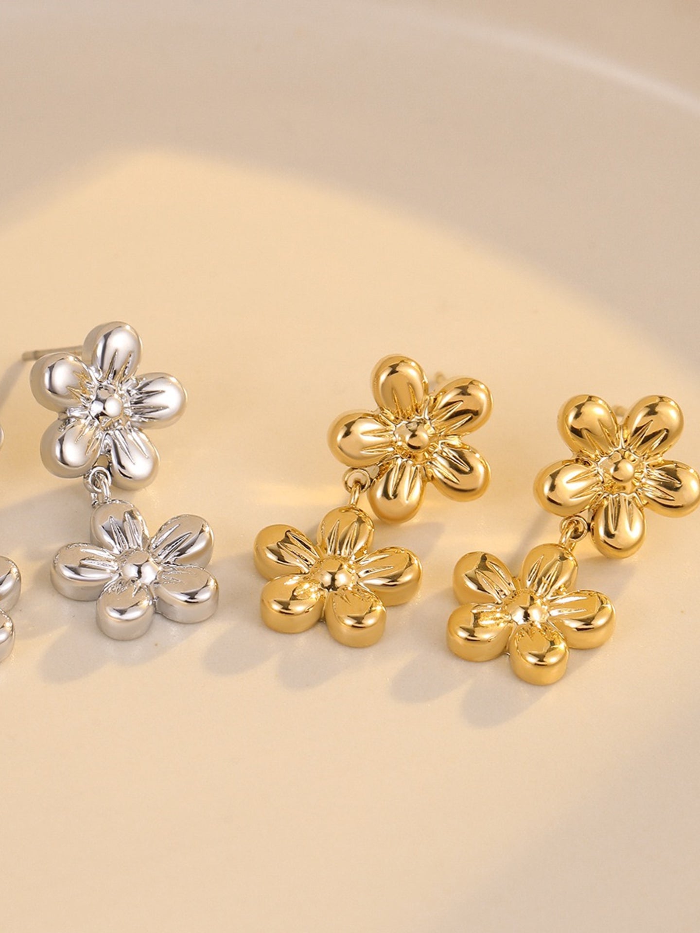 FLORAL FRINGE EARRINGS