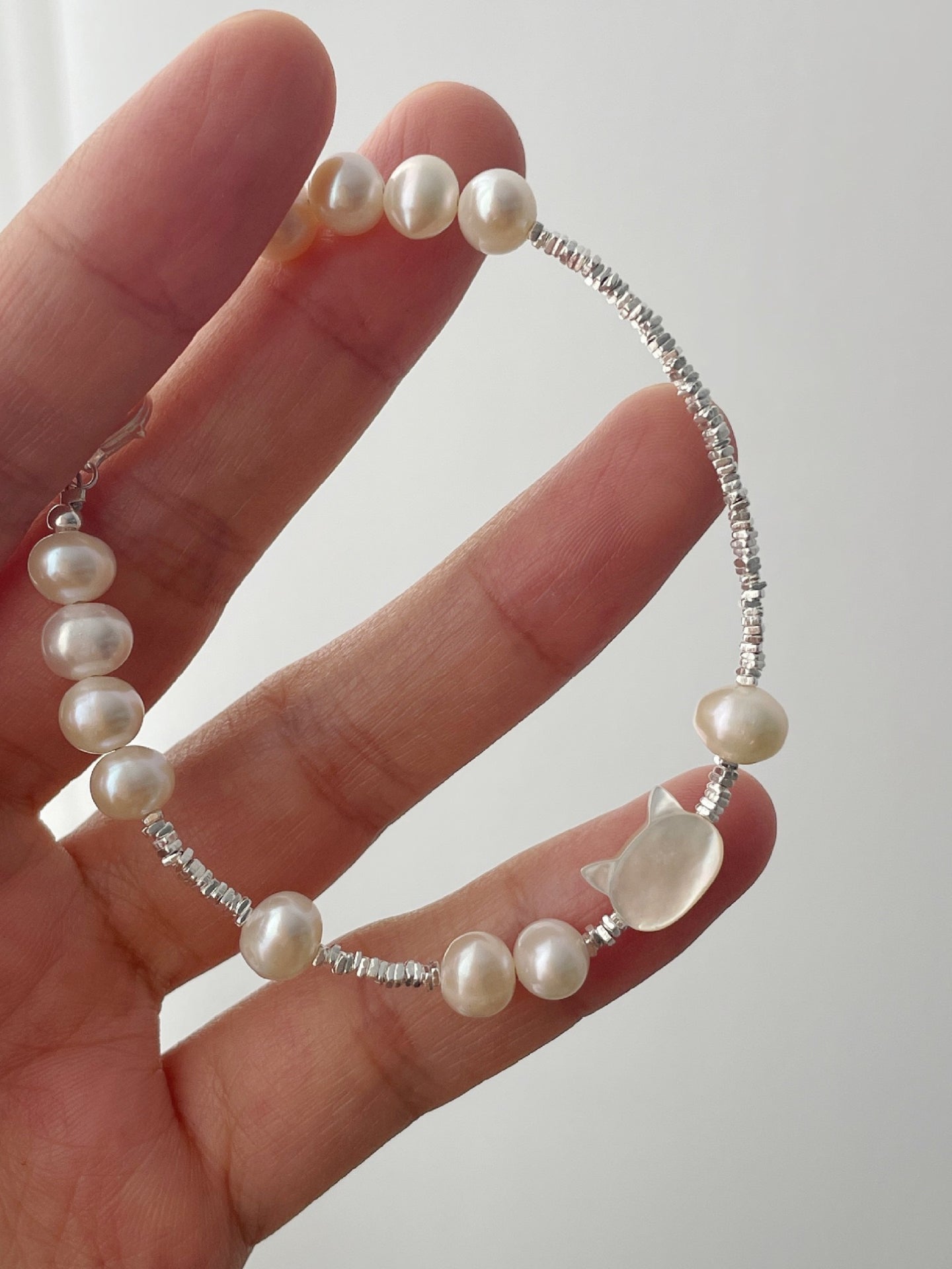 CAT PEARL BRACELET