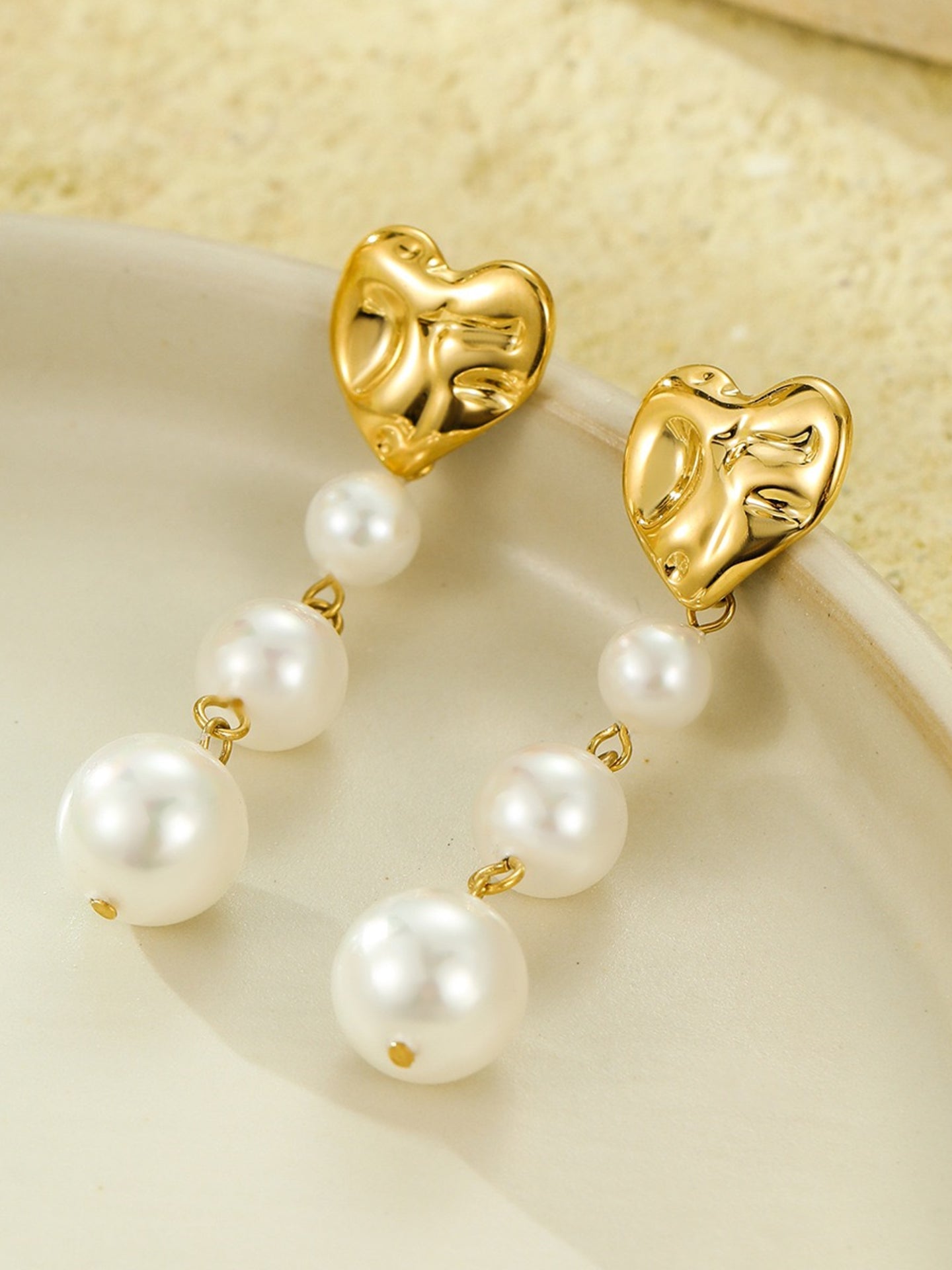 MISTY PEARL EARRINGS