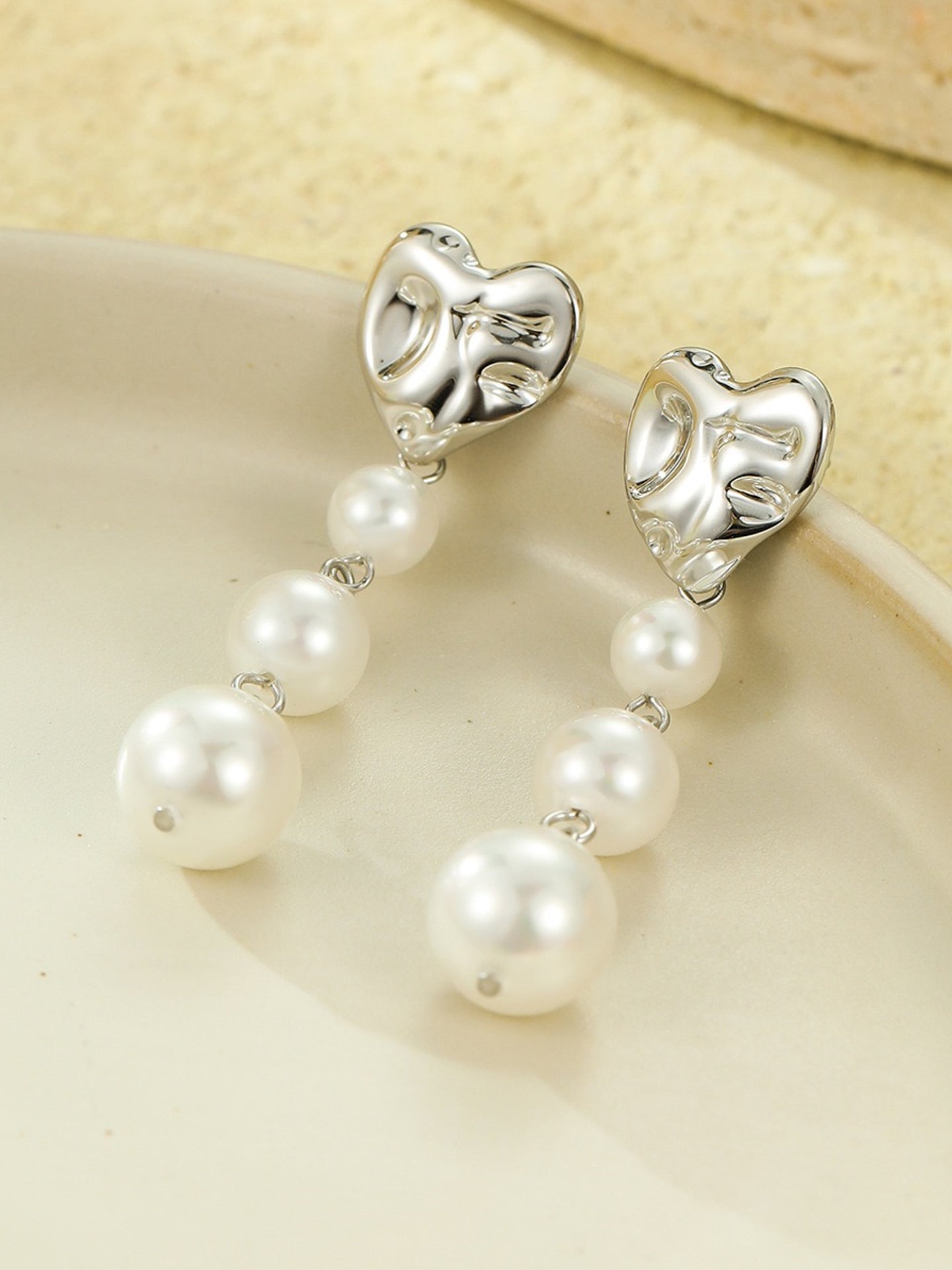 MISTY PEARL EARRINGS