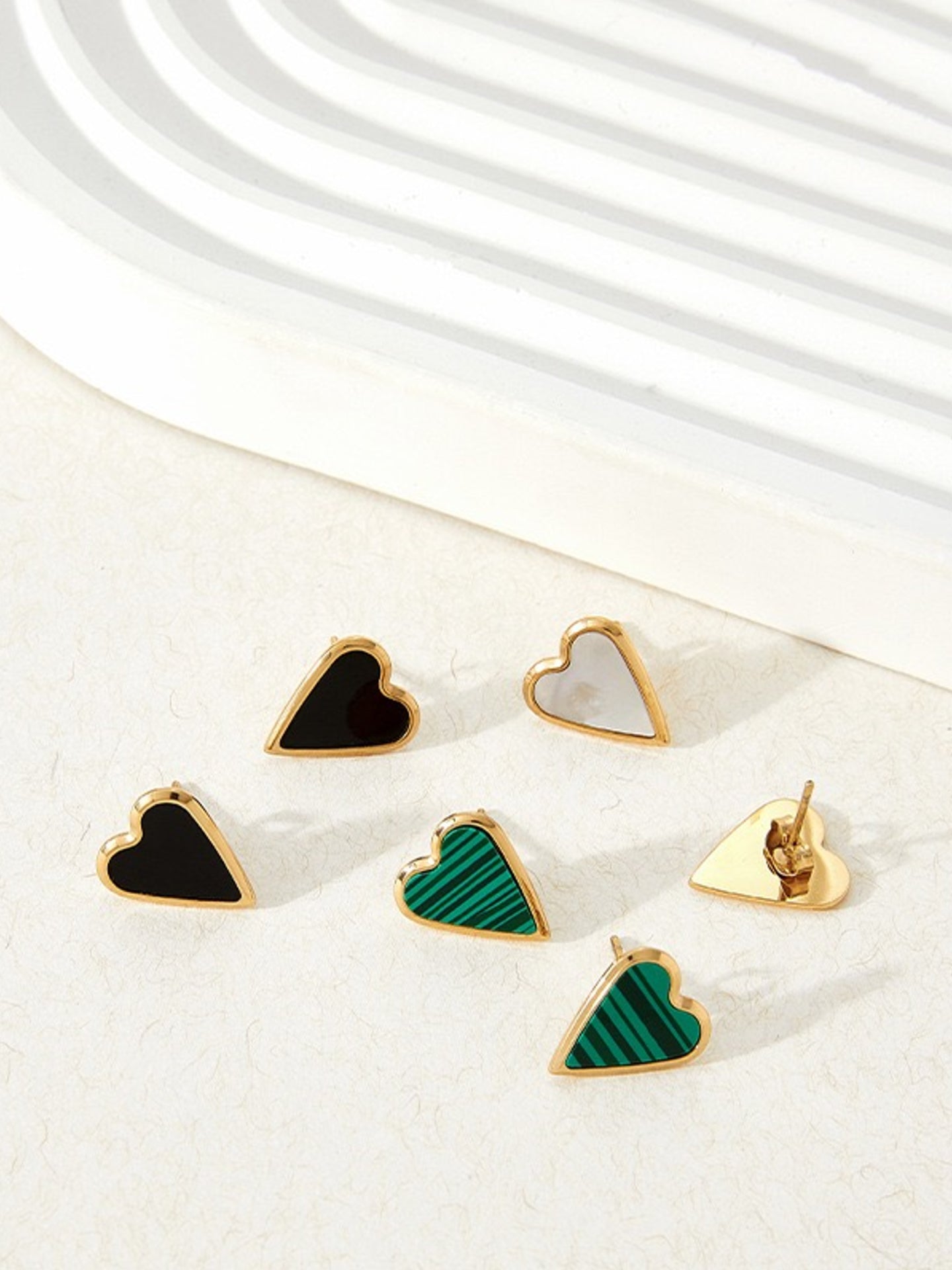 HEART EARRINGS