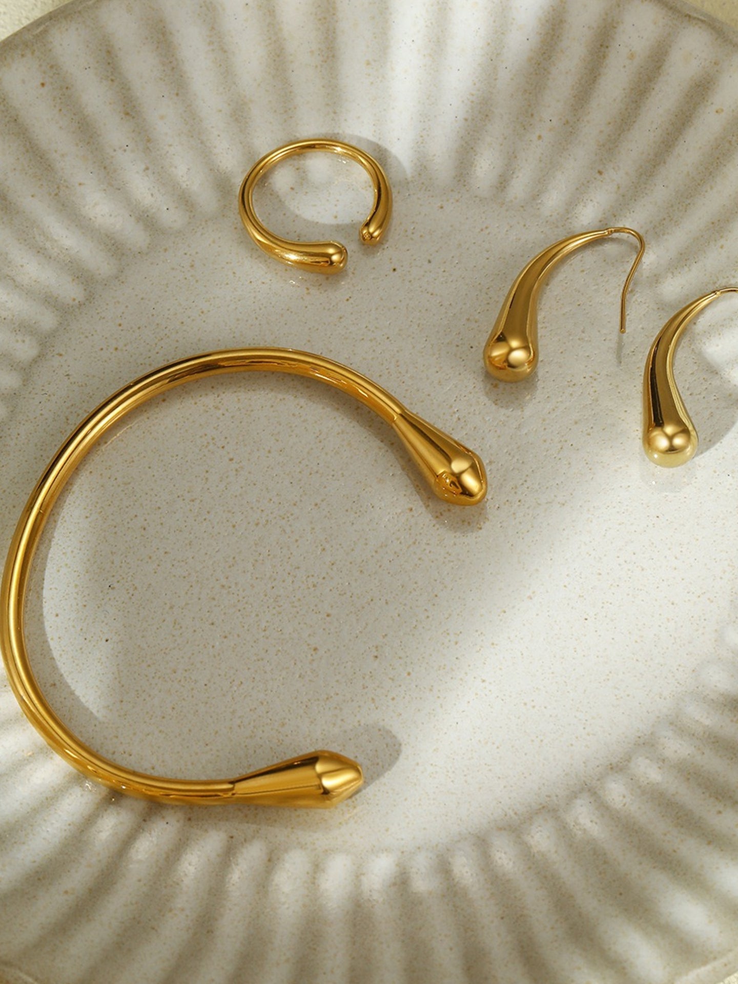 C-SHAPE JEWELRY SET