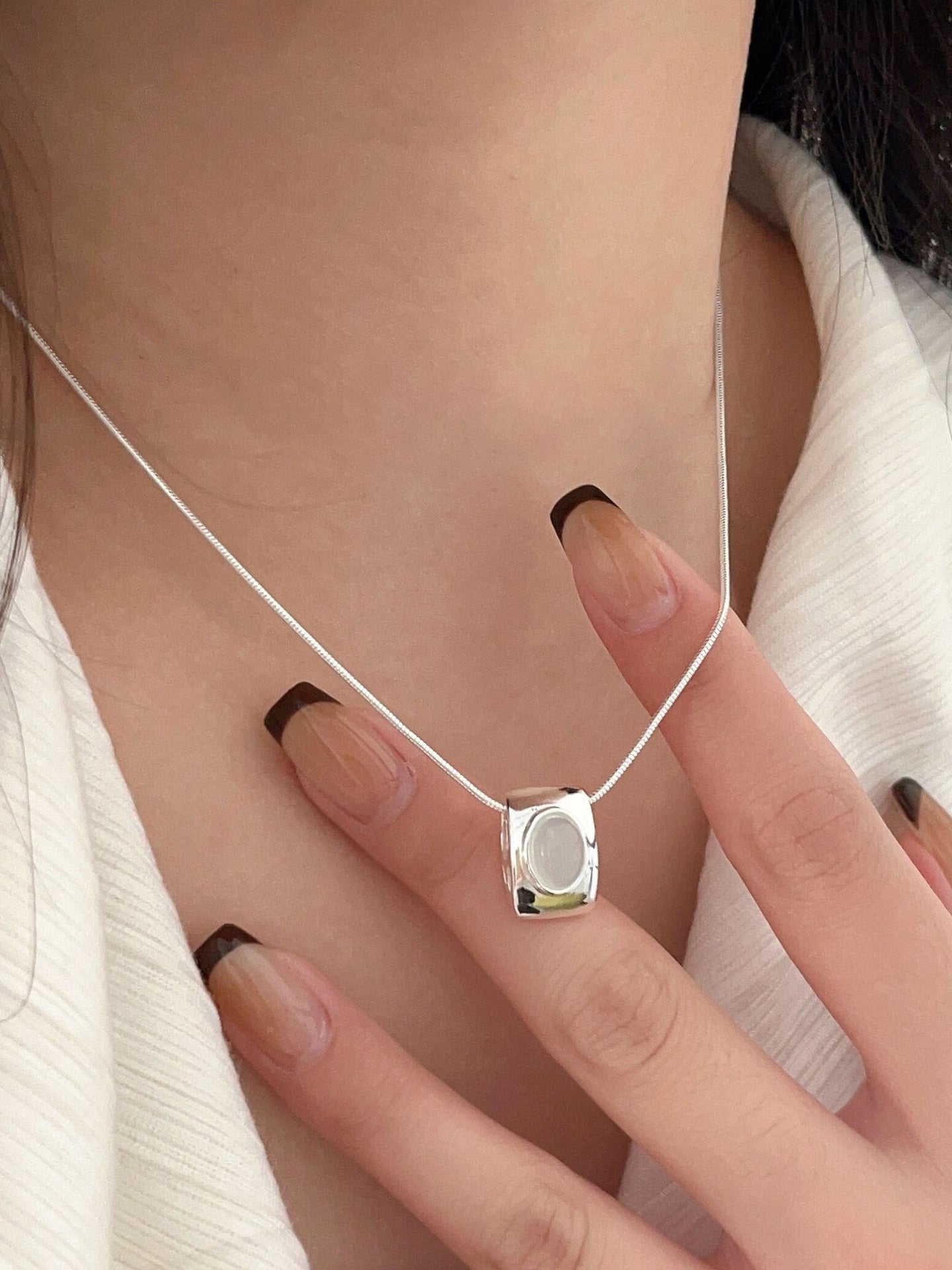 AQUAMARINE NECKLACE