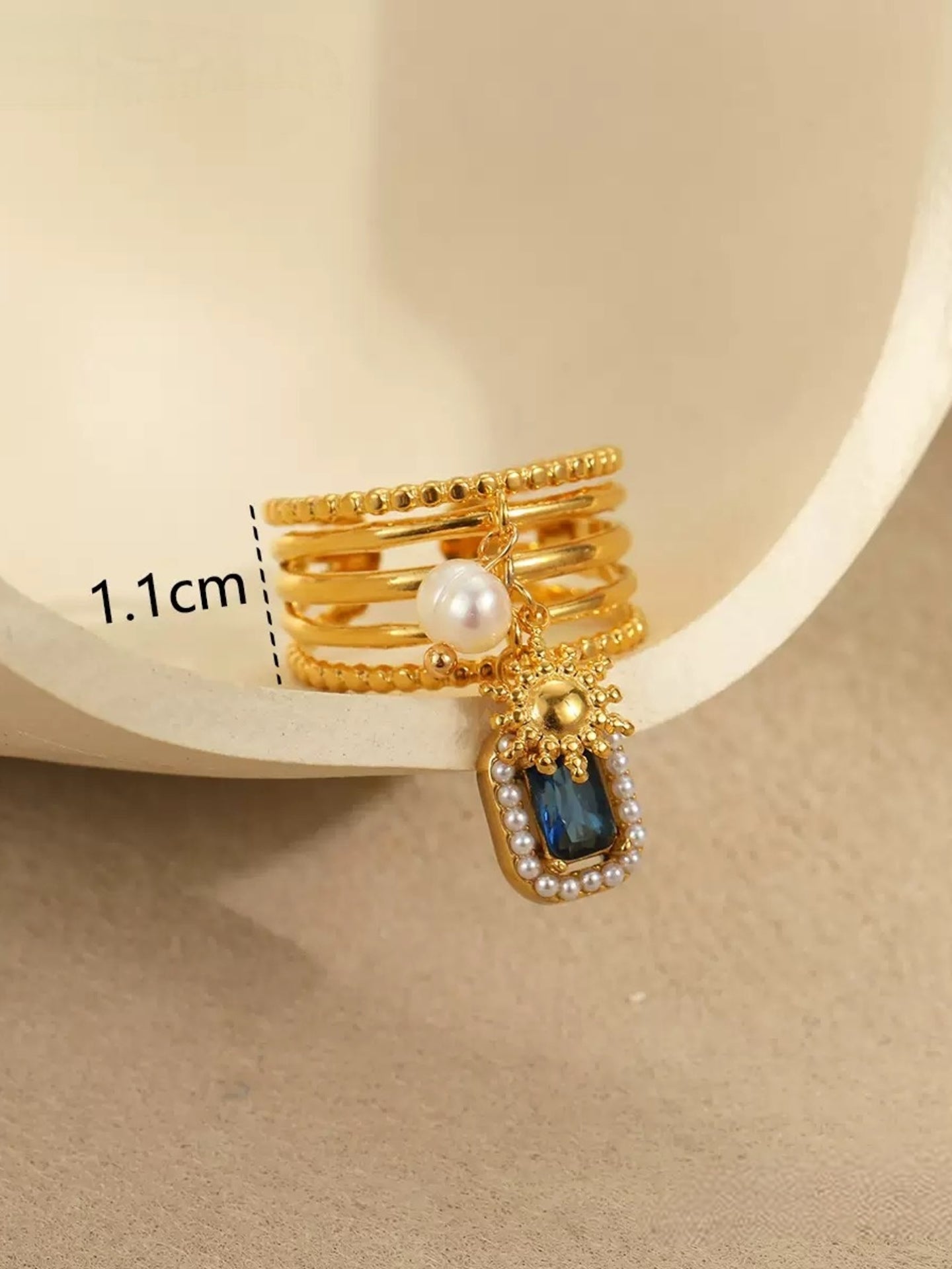 VINTAGE ZIRCON RING