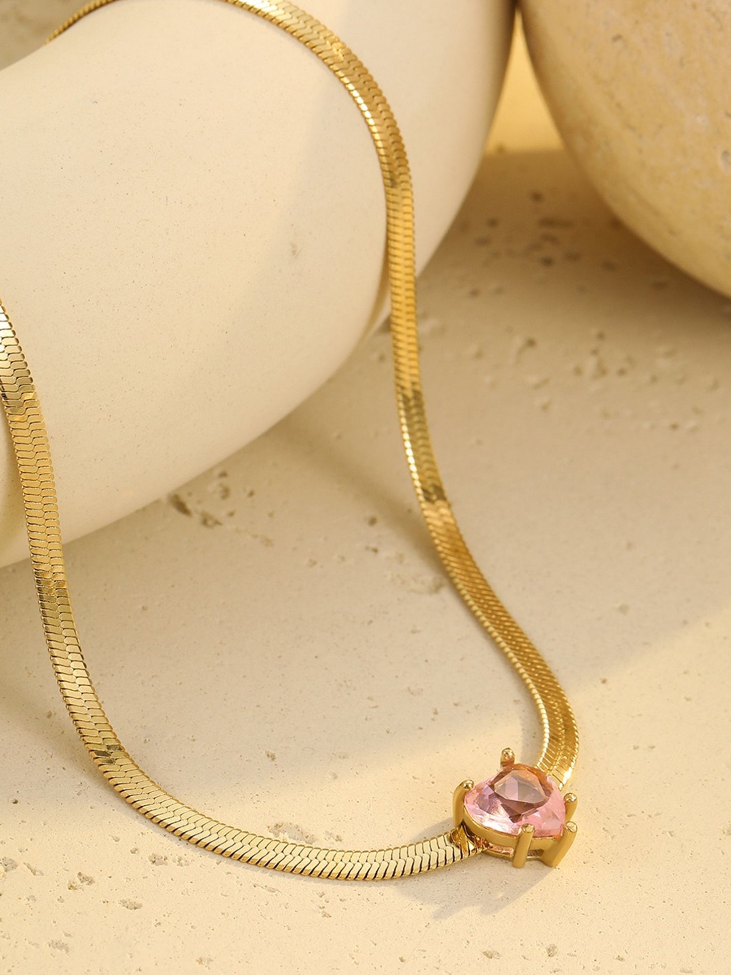 HEART ZIRCON NECKLACE