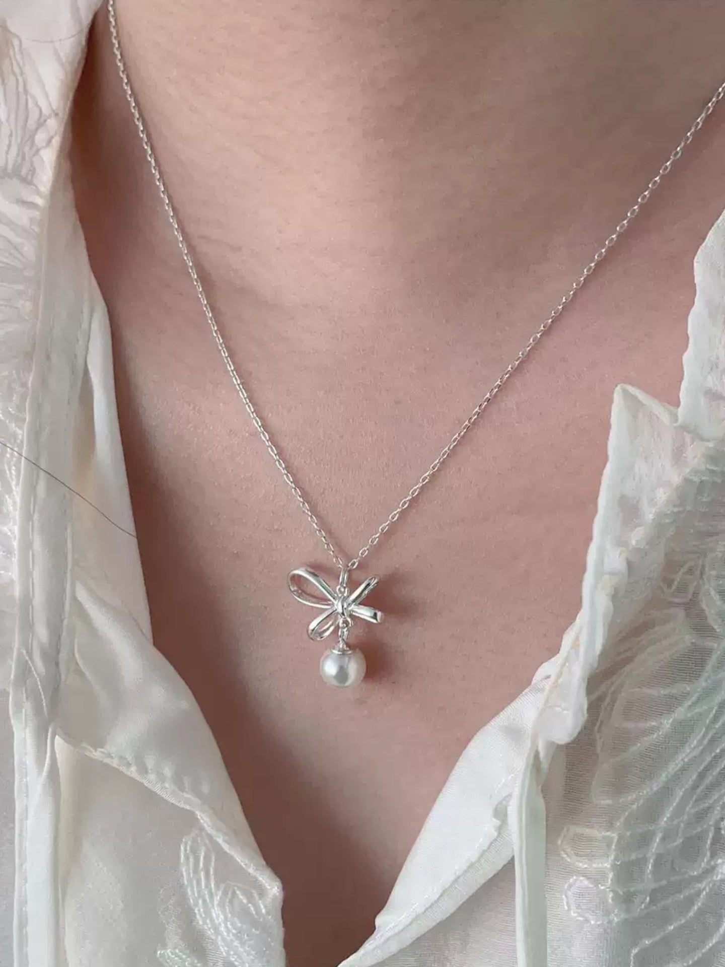 BOW PEARL NECKLACE