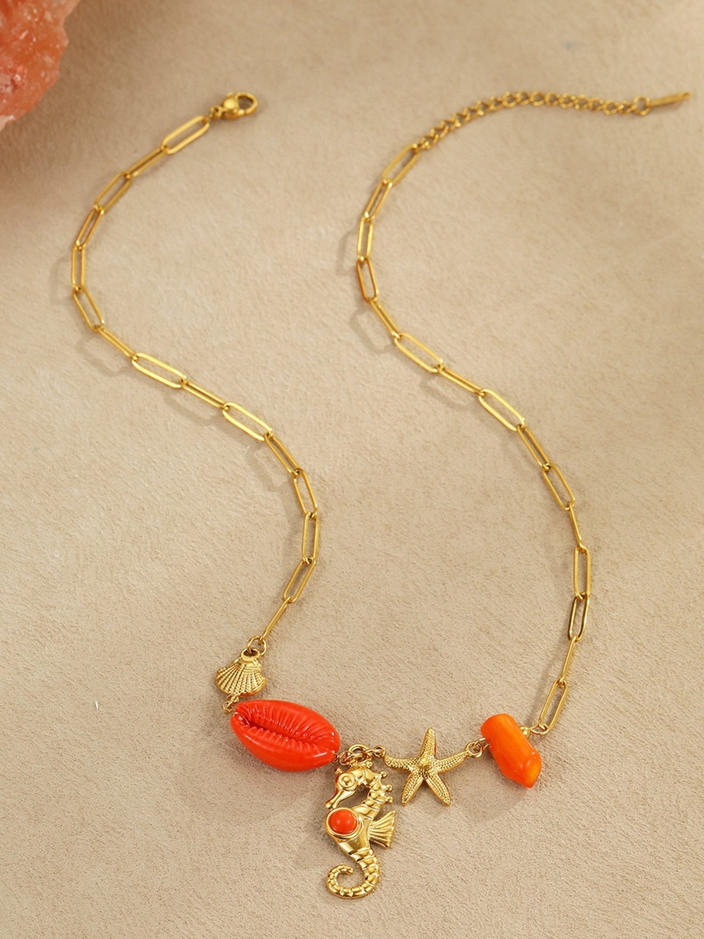 VACATION STYLE NECKLACE