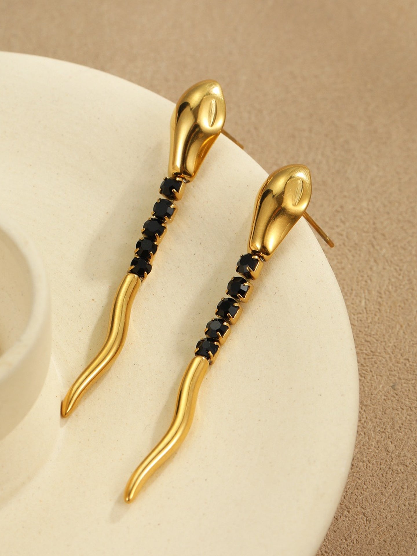 GILDED SNAKE SHADOWS