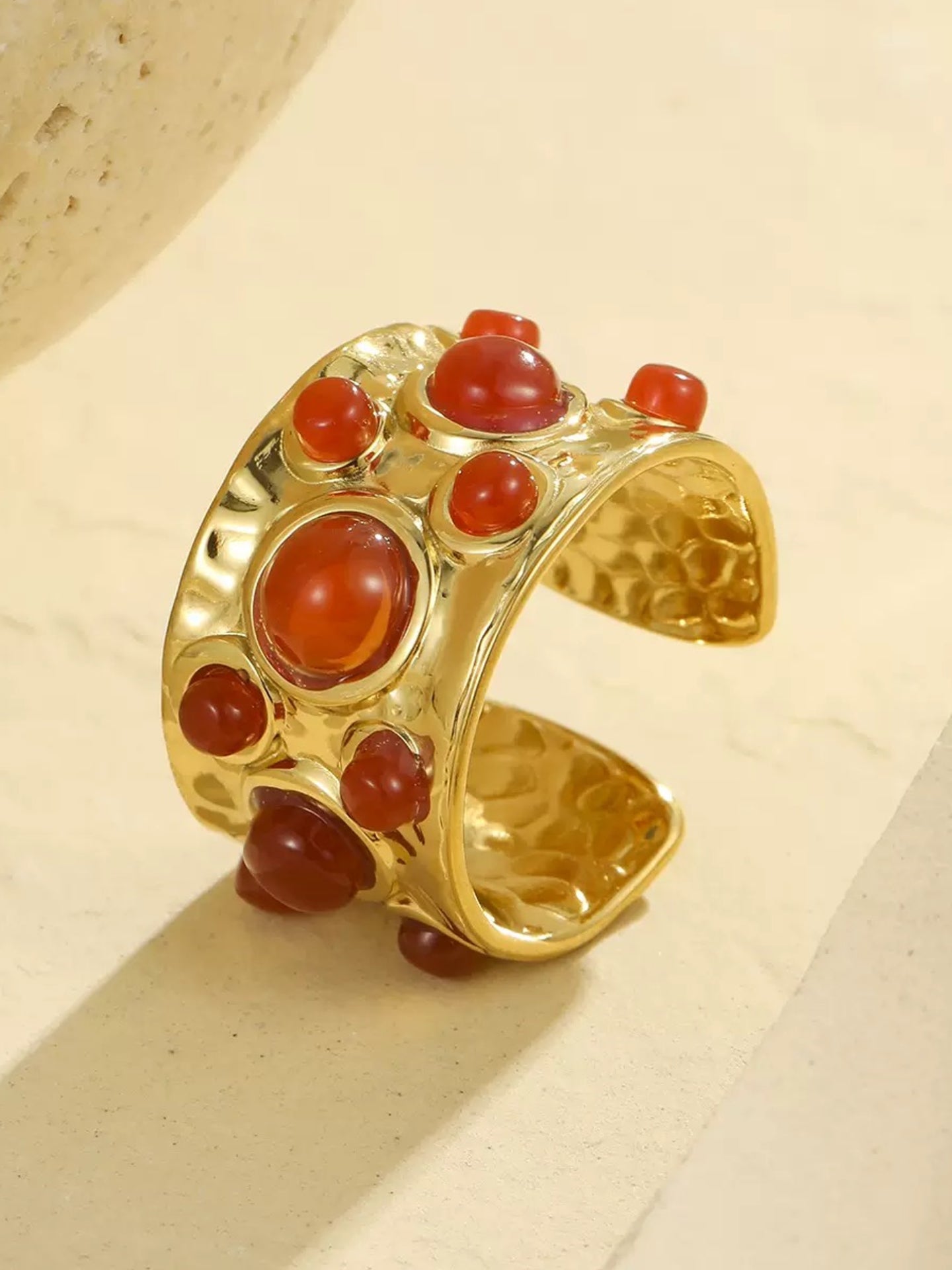 VINTAGE ROYAL STYLE RING