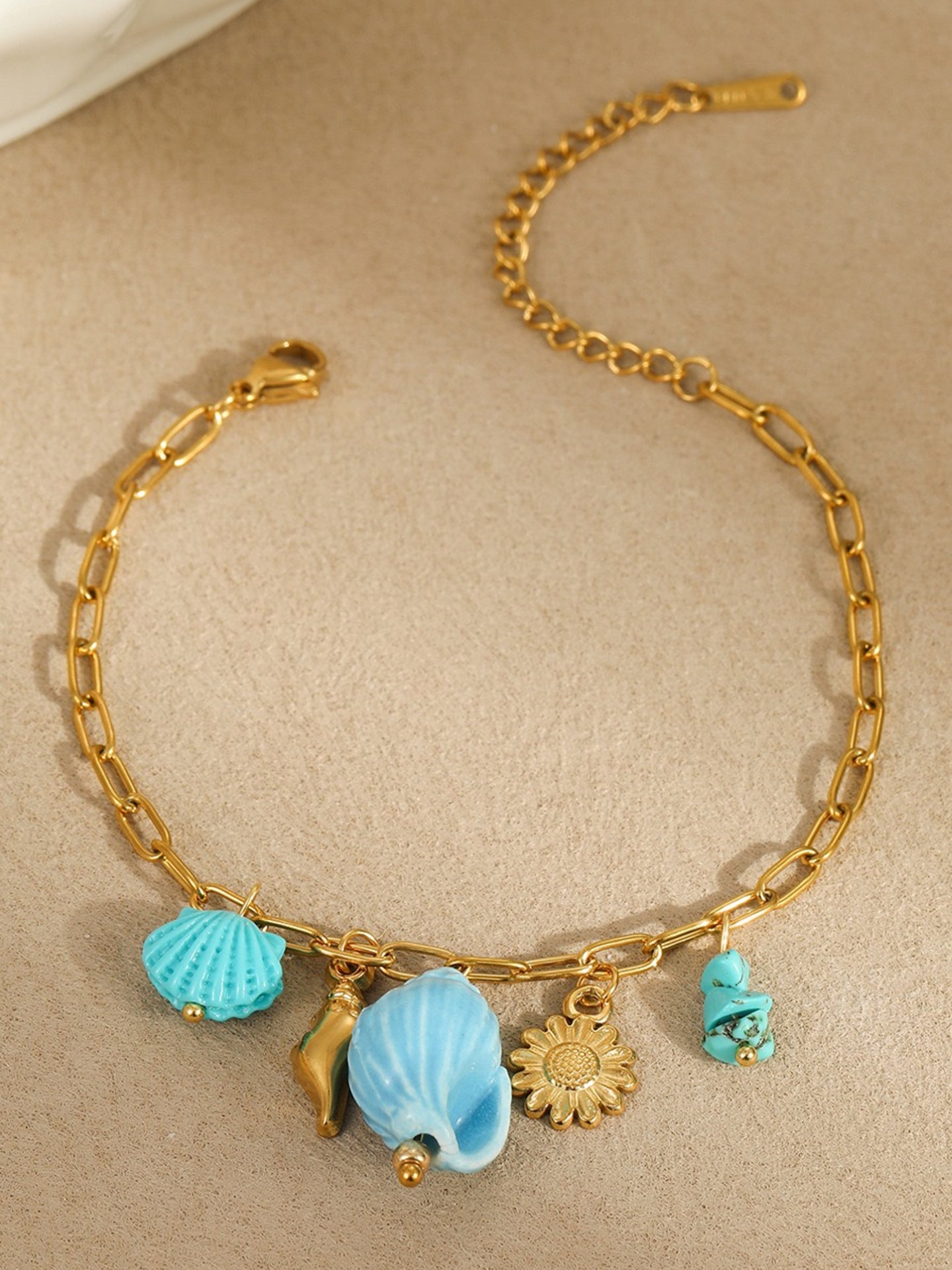 BEACH FRINGE NECKLACE