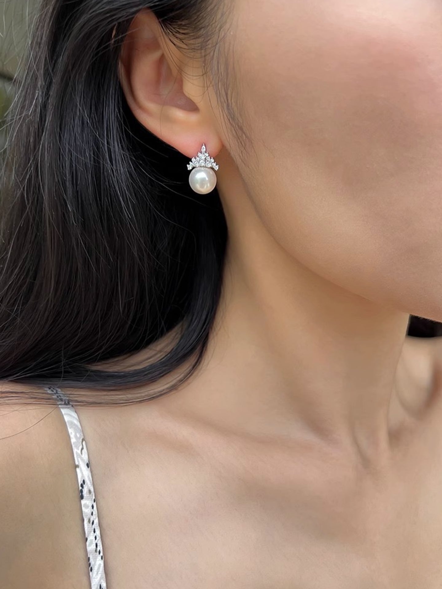 CROWN PEARL EARRINGS
