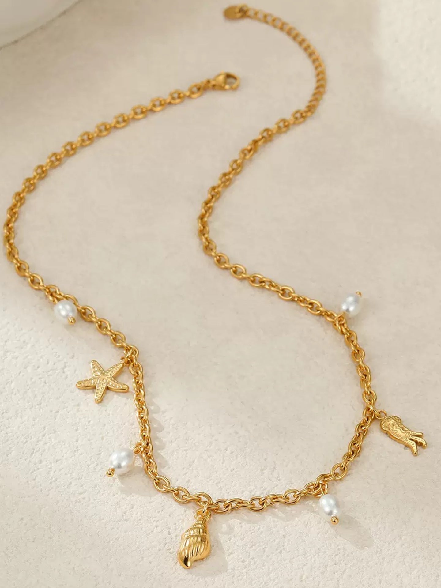 STARDUST SHELL NECKLACE