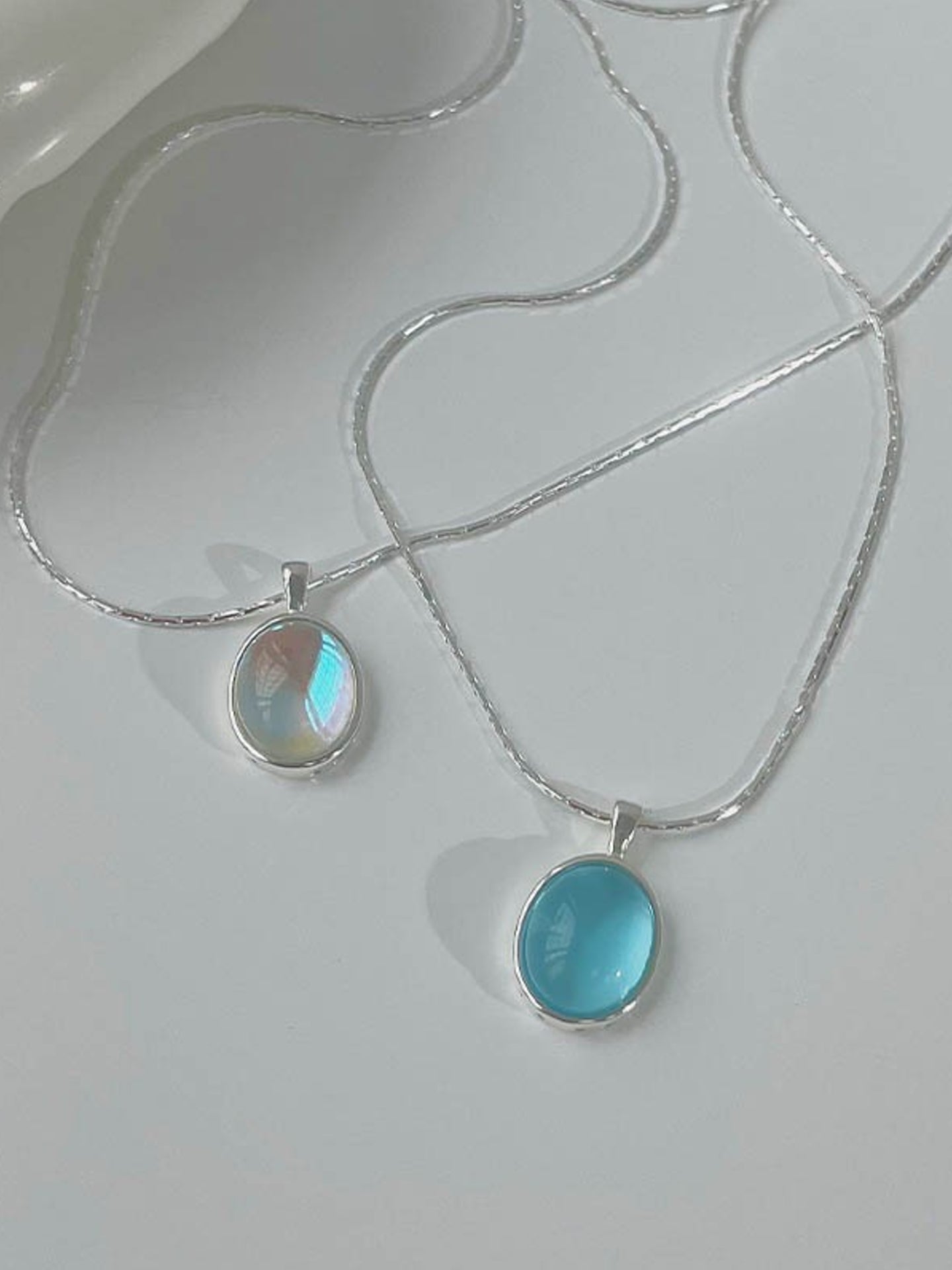 MOONSTONE NECKLACE