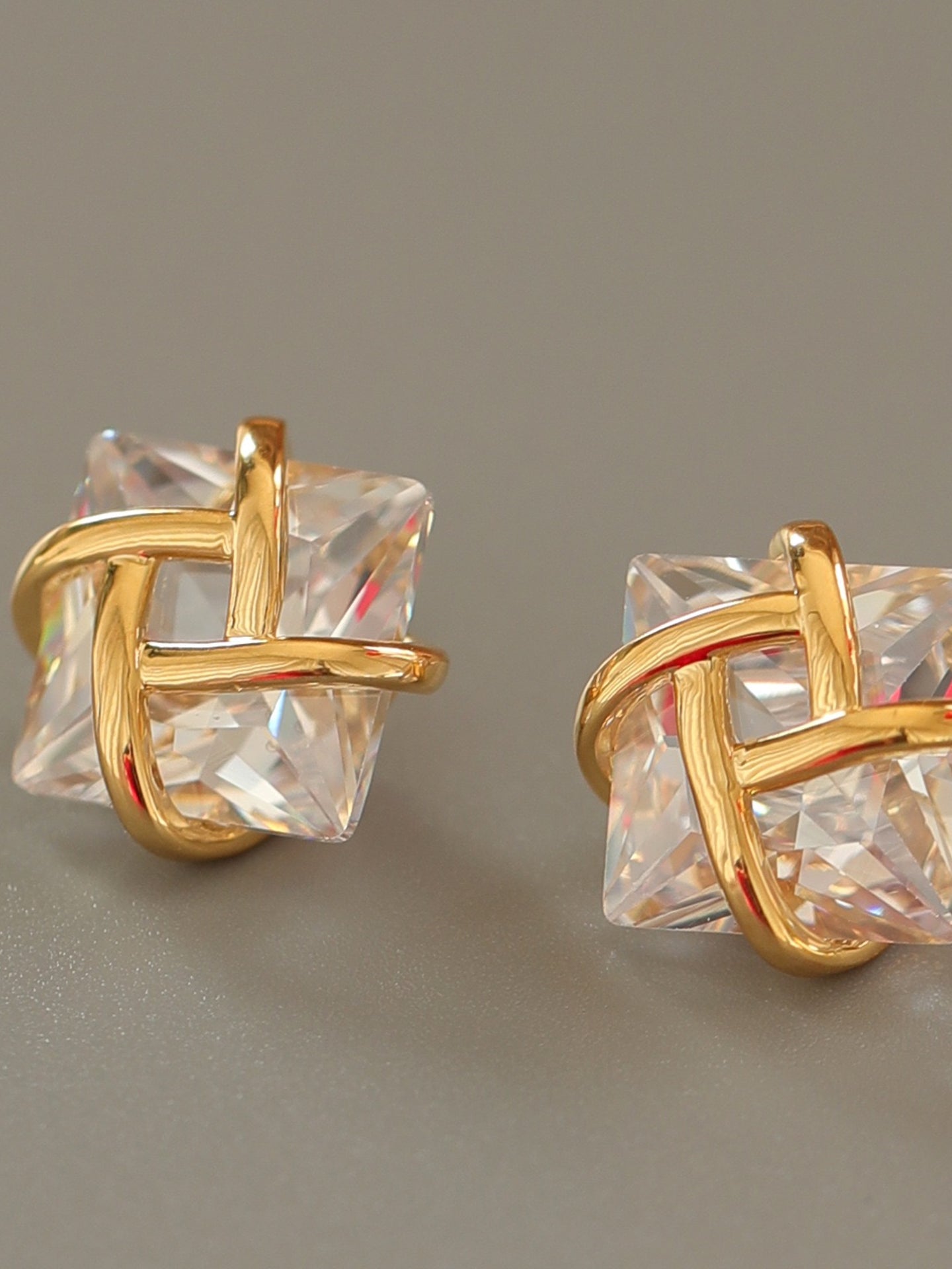 CUBIC ZIRCONIA STUD EARRINGS