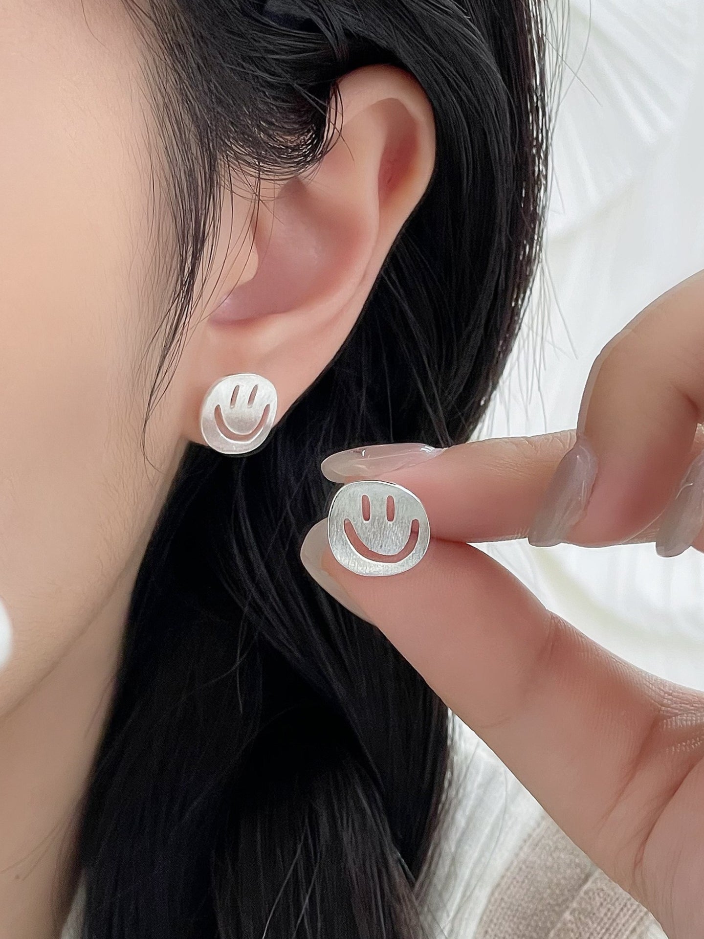 SMILEY FACE EARRINGS