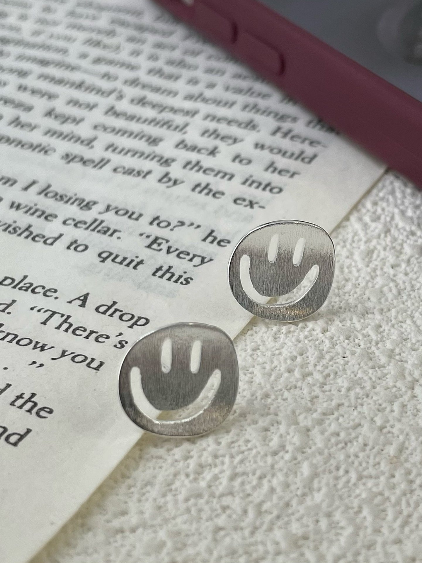 SMILEY FACE EARRINGS