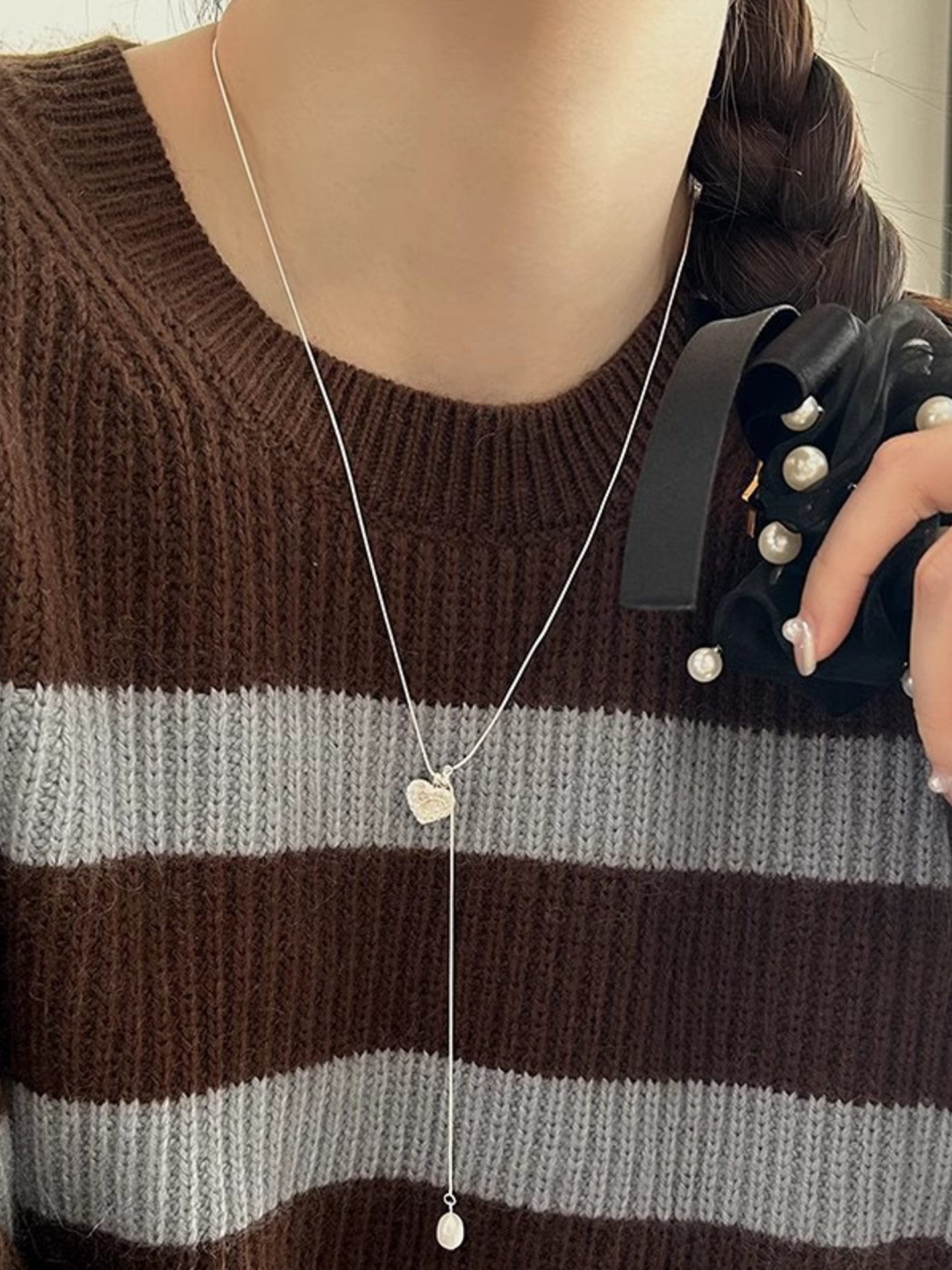 TEXTURED HEART FRINGE