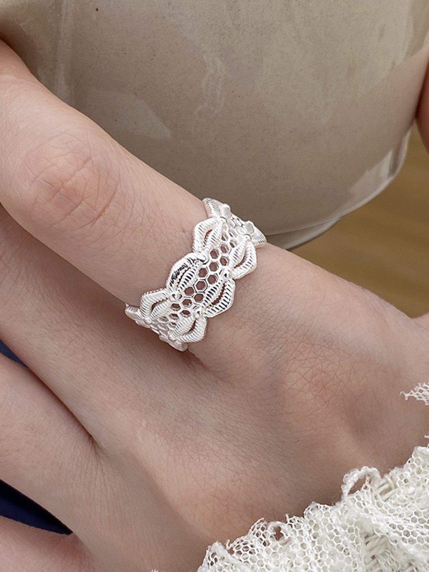 LACE EDGE RING