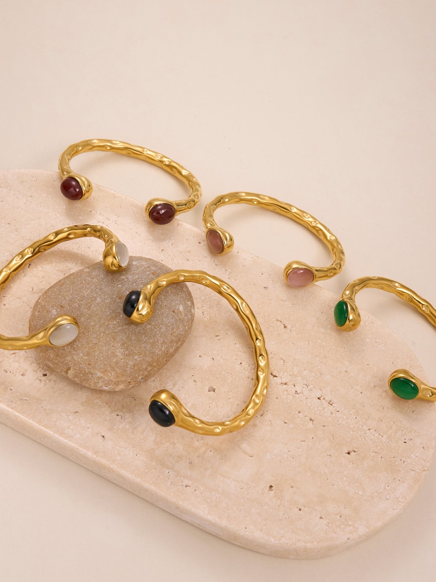 ZIRCON OPEN-END BRACELET