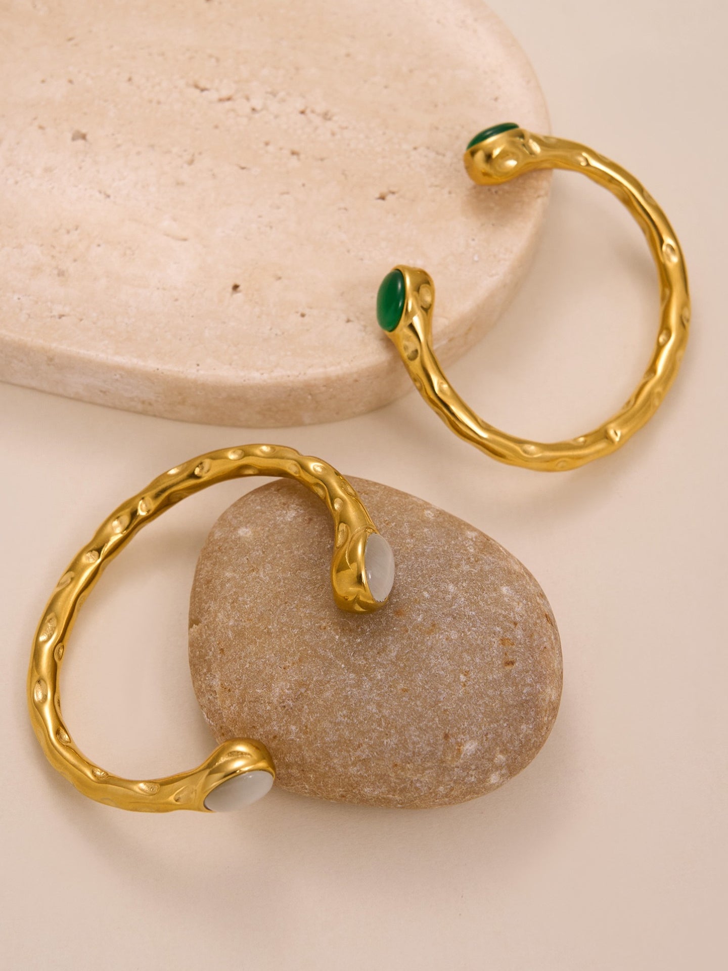 ZIRCON OPEN-END BRACELET