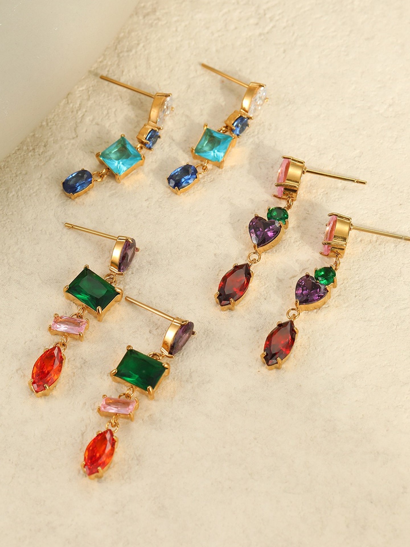 SPARKLING ZIRCON EARRINGS