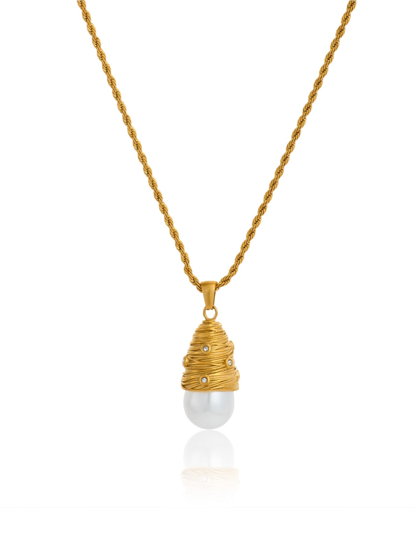 PEARL PENDANT NECKLACE