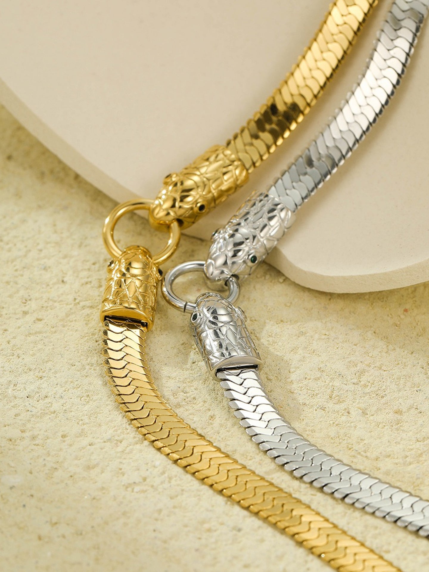 SERPENTINE FLAT SNAKE CHAIN