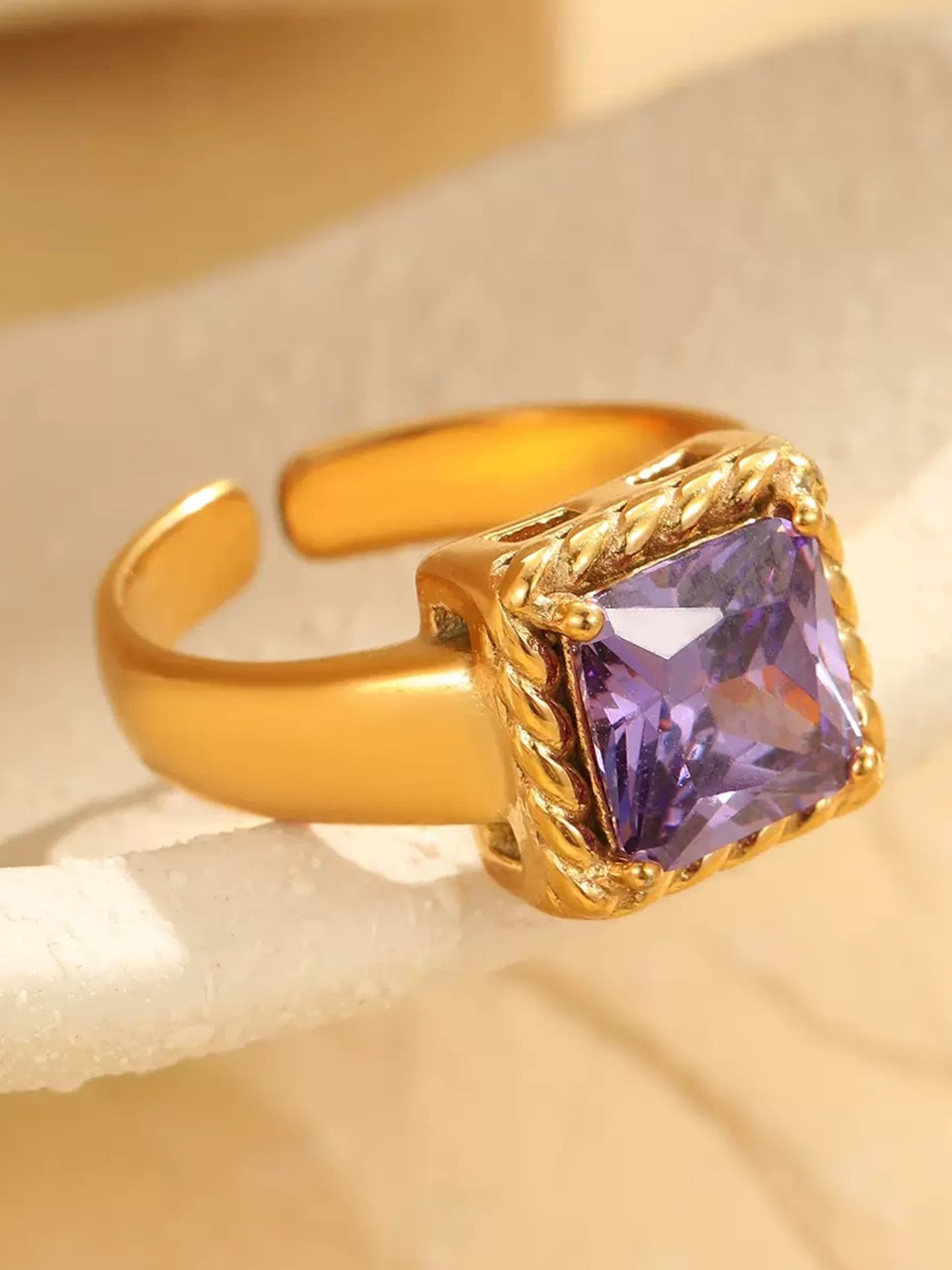 RETRO MODERN ZIRCON RING