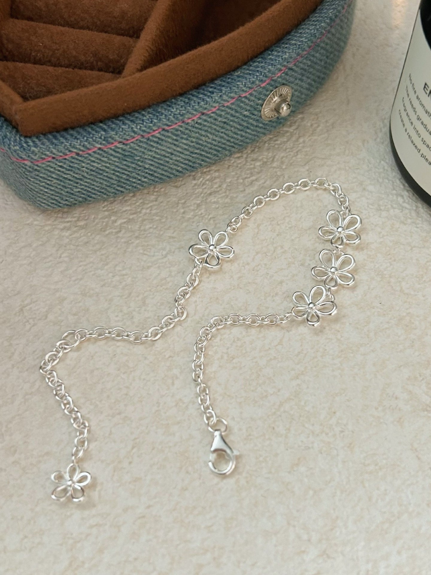 OPENWORK FLOWER BRACELET