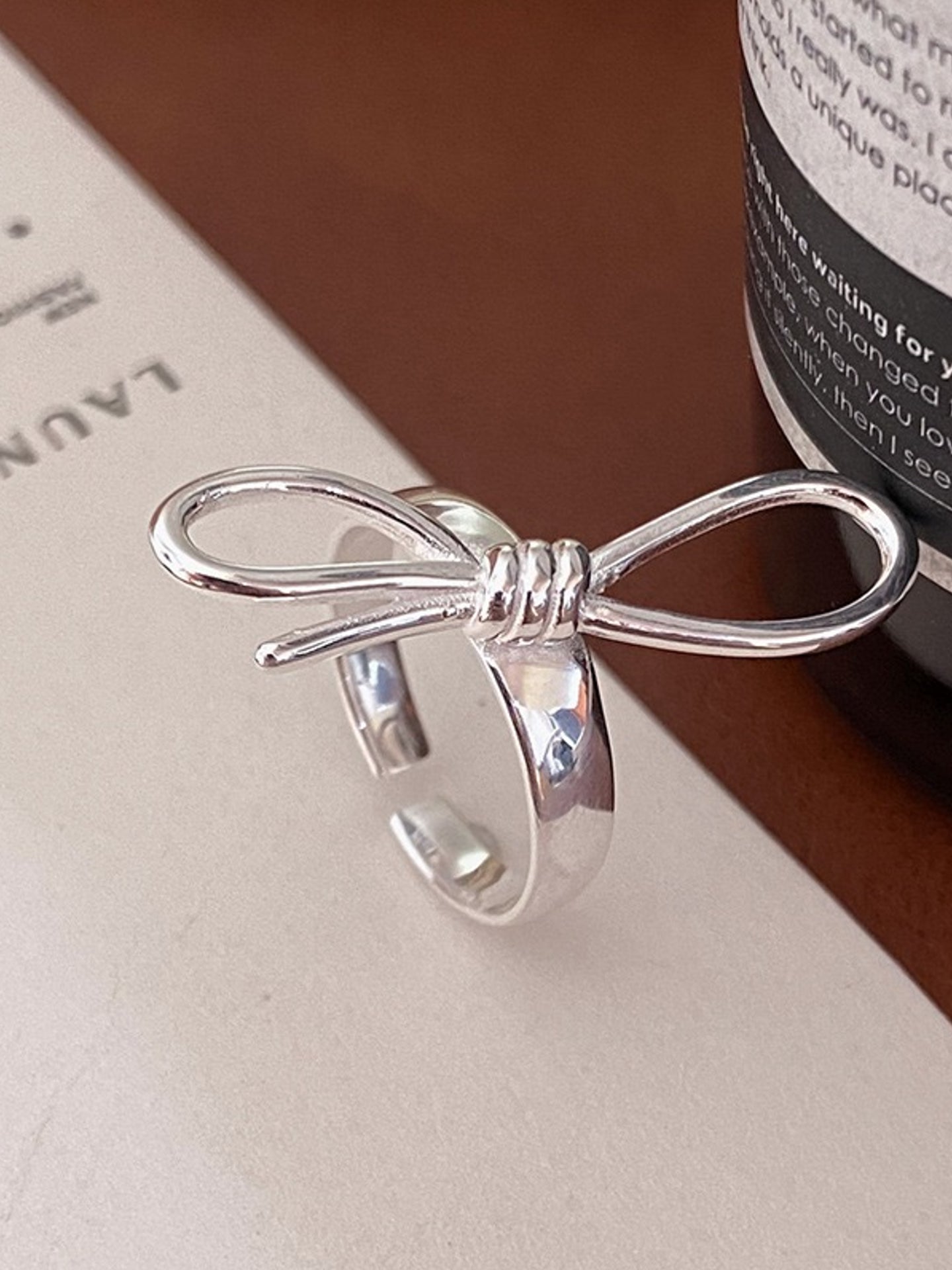 DAINTY BOW RING