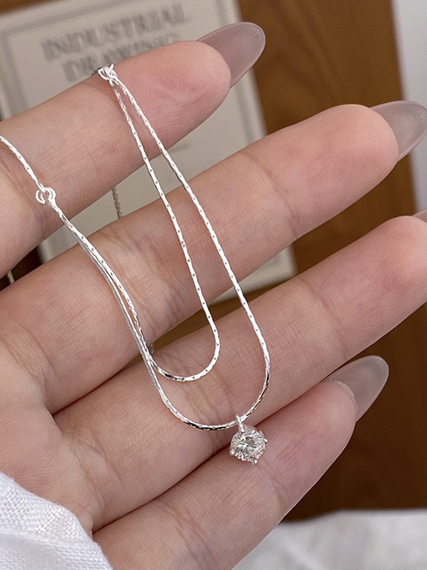SINGLE DIAMOND NECKLACE