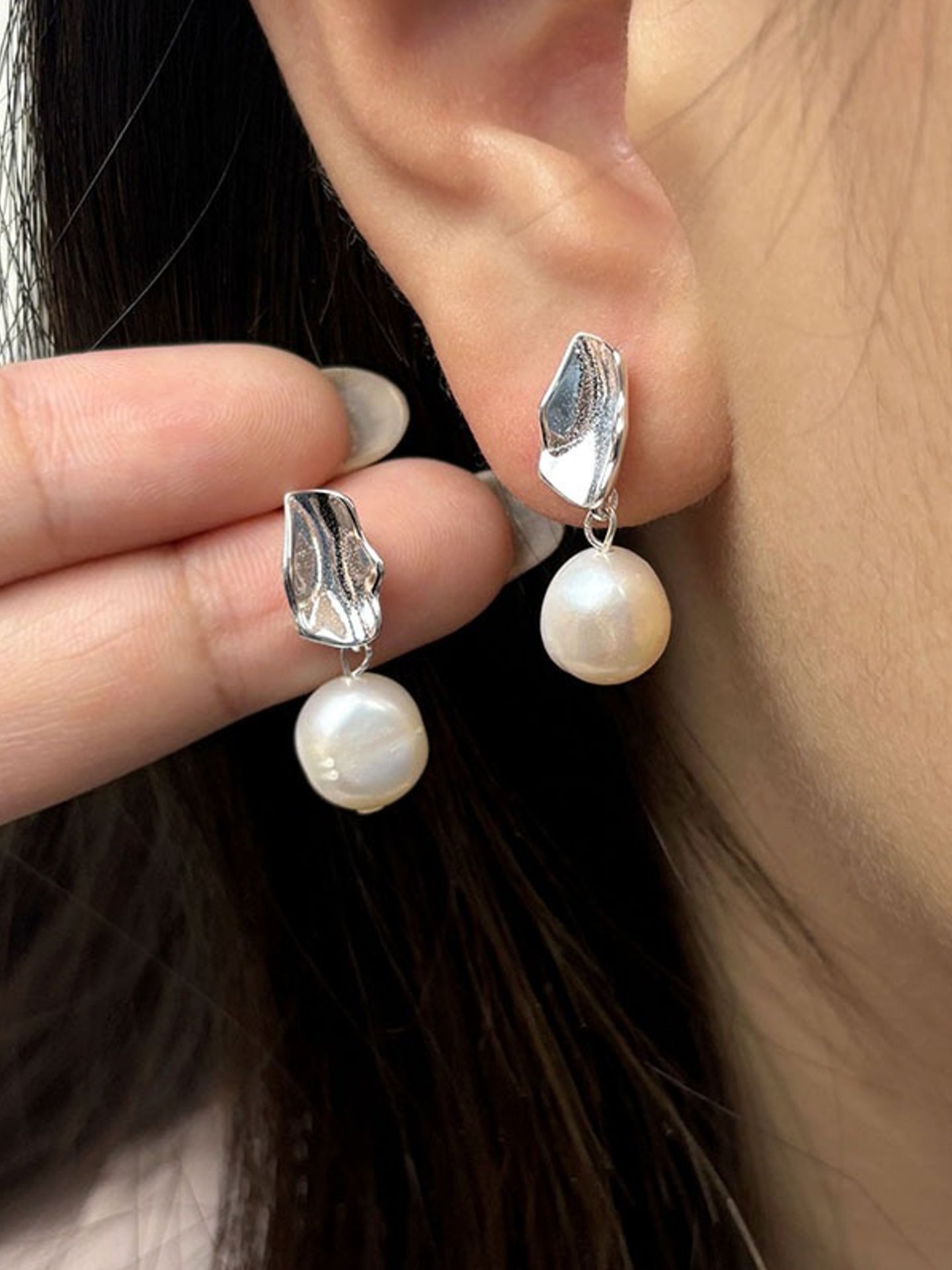 BAROQUE PEARL EARRINGS