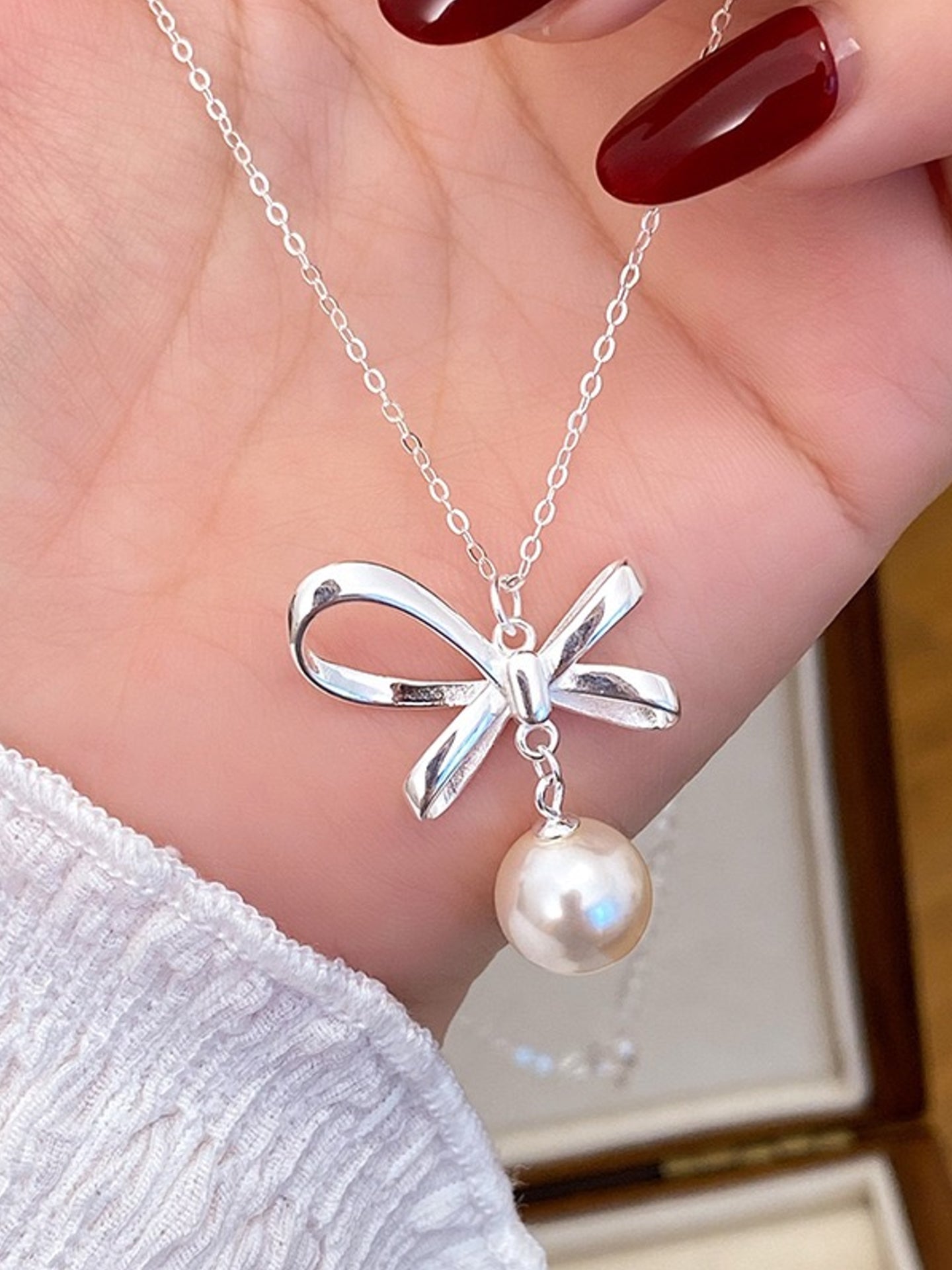 BOW PEARL NECKLACE