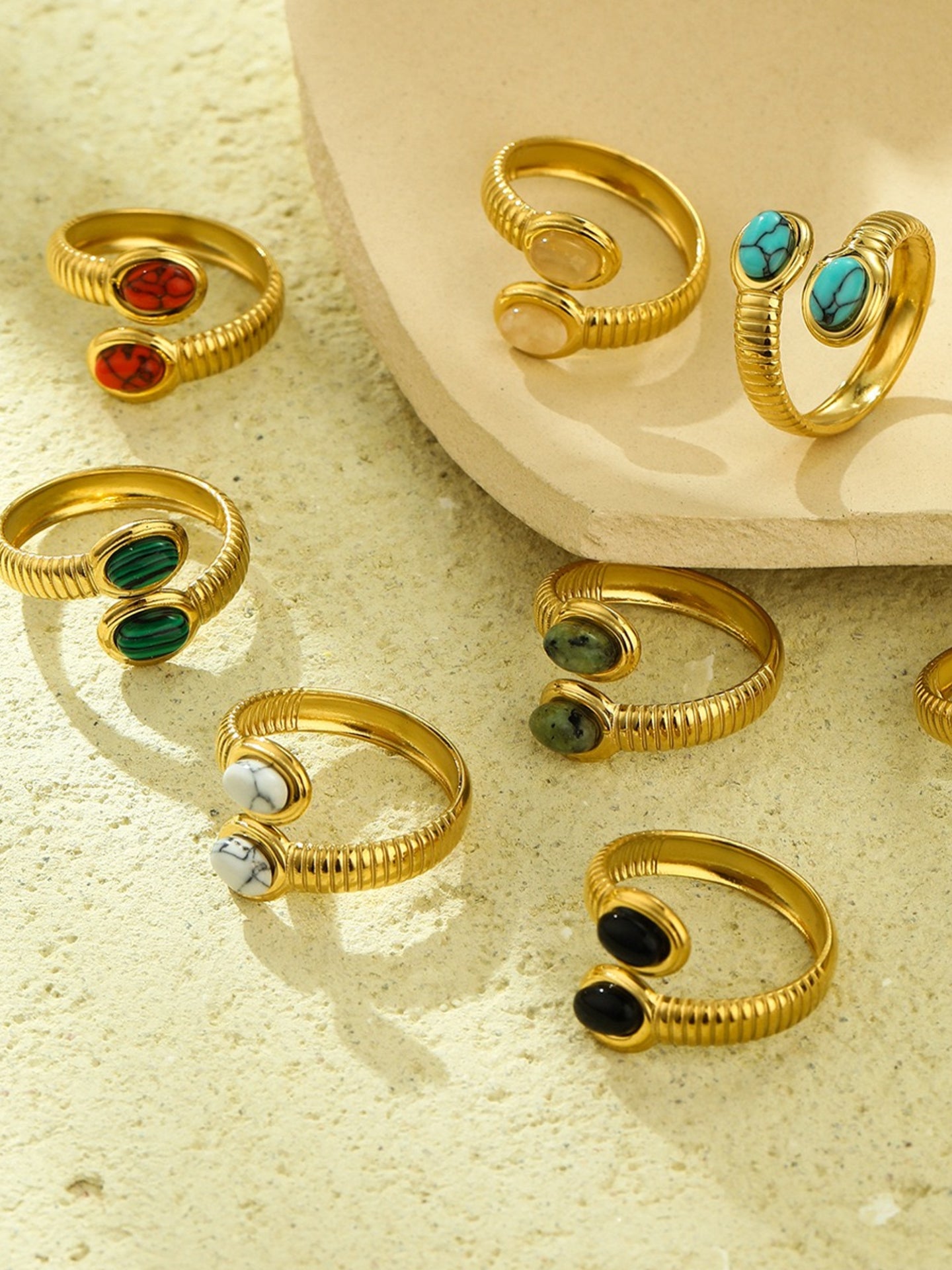 GEMSTONE SERPENT RING