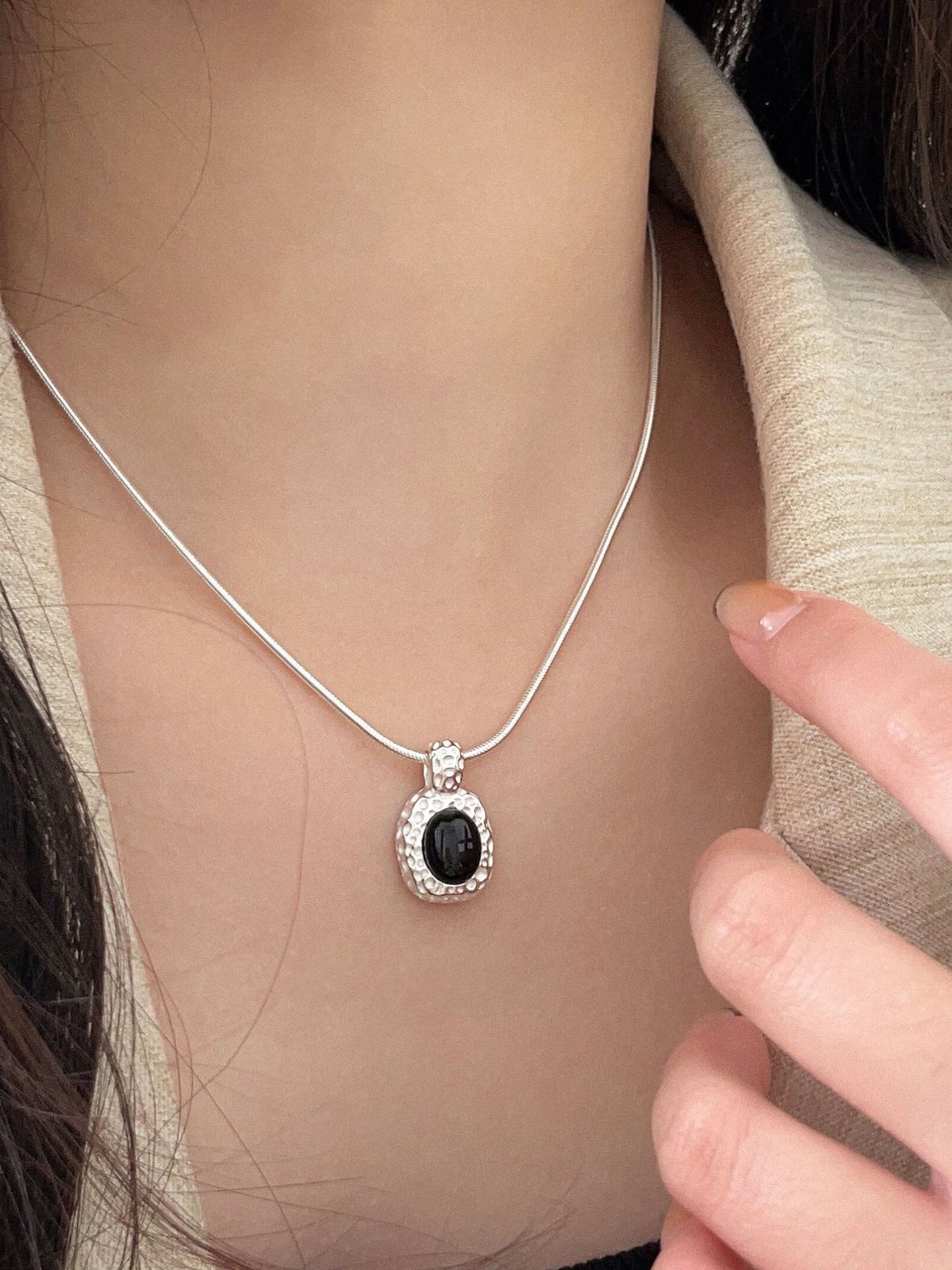 LUXURY BLACK ONYX NECKLACE