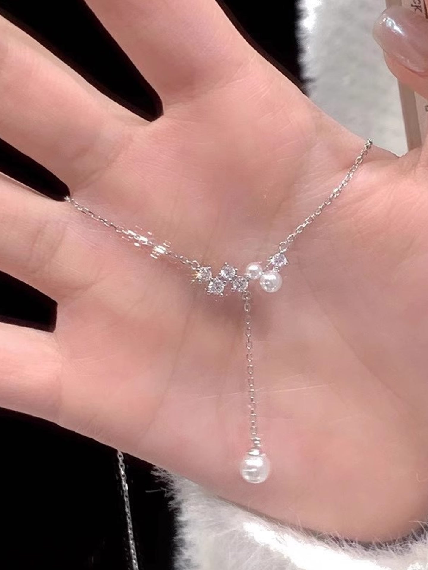 FRINGE PEARL NECKLACE