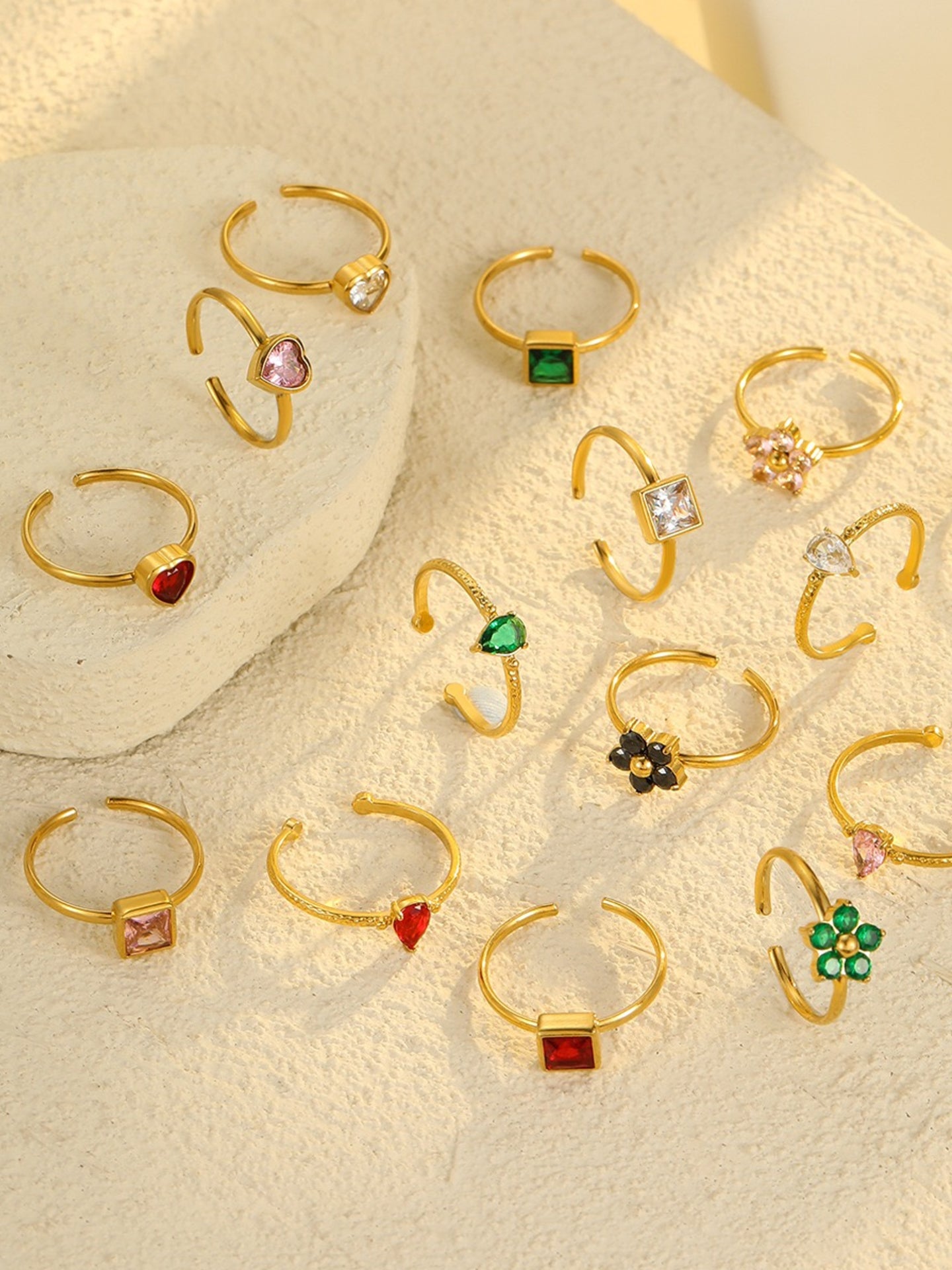 SWEET ZIRCON RING